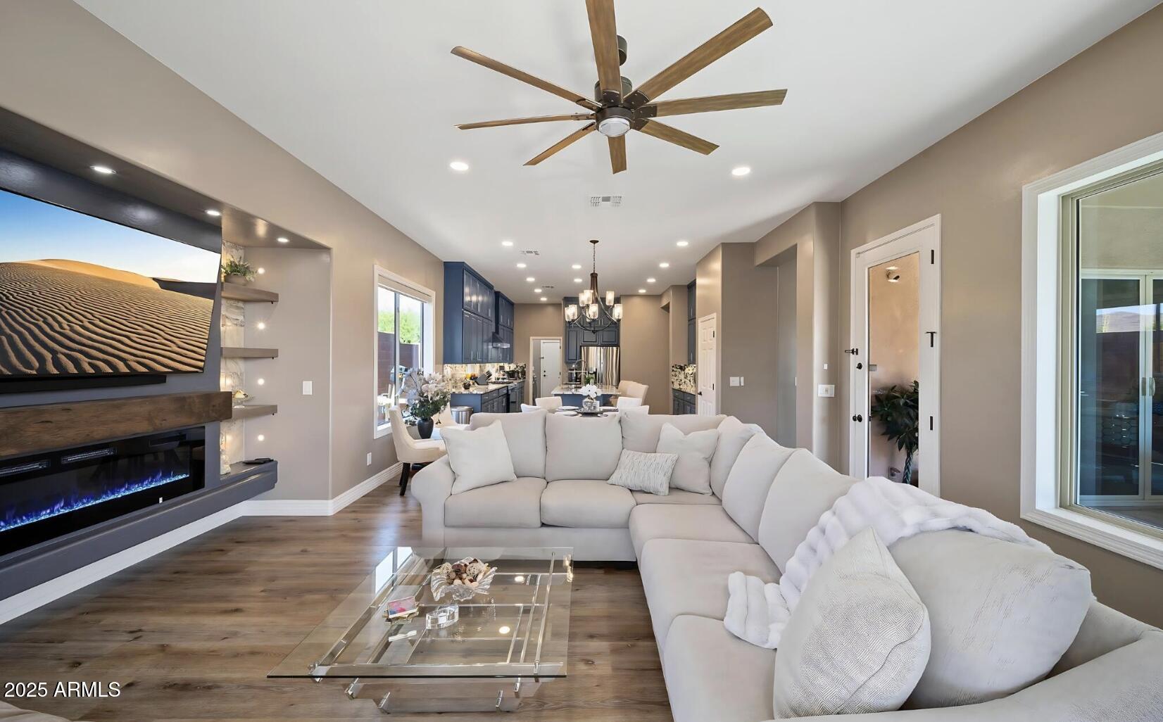 40722 N HARBOUR TOWN Court