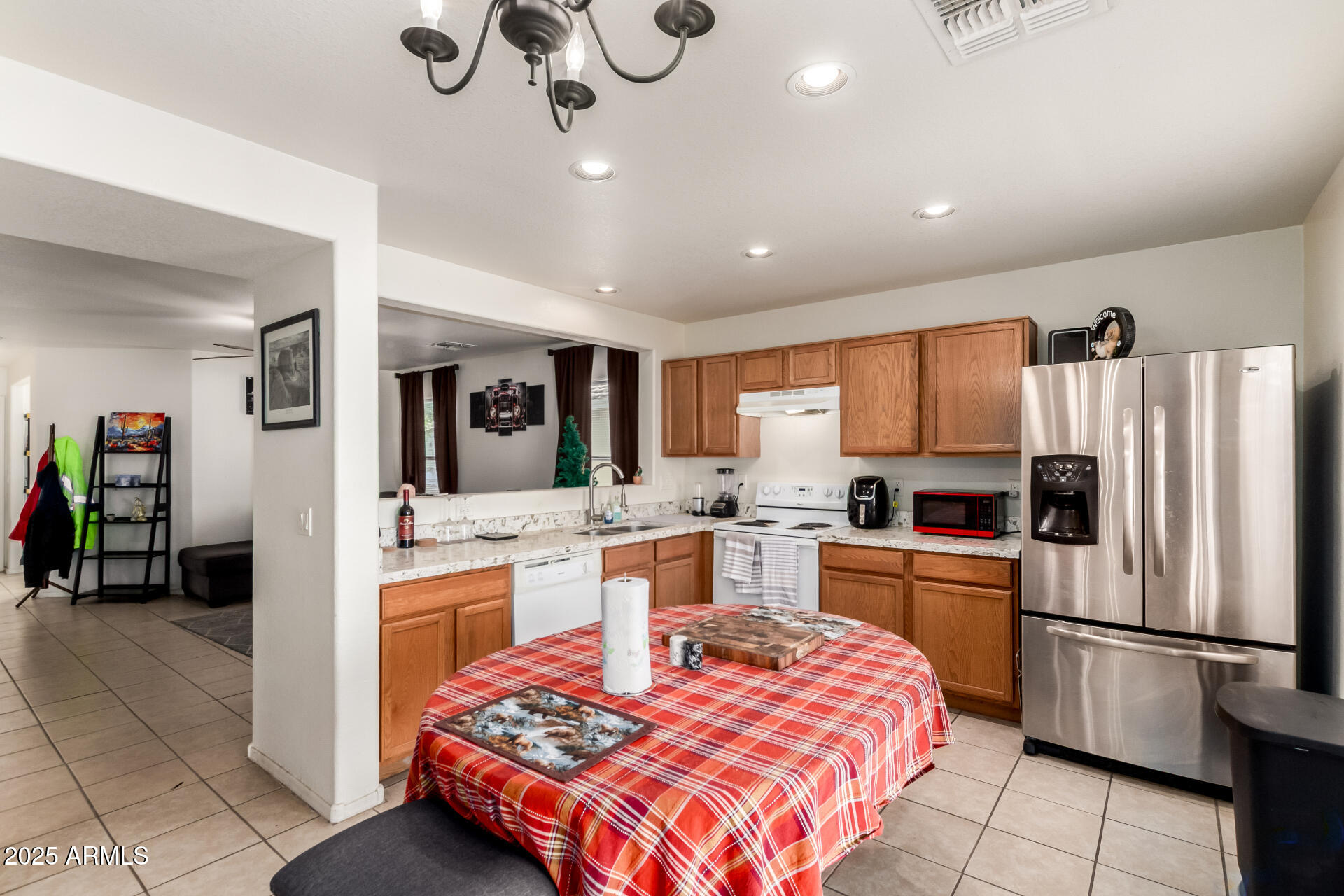 40202 W MARY LOU Drive