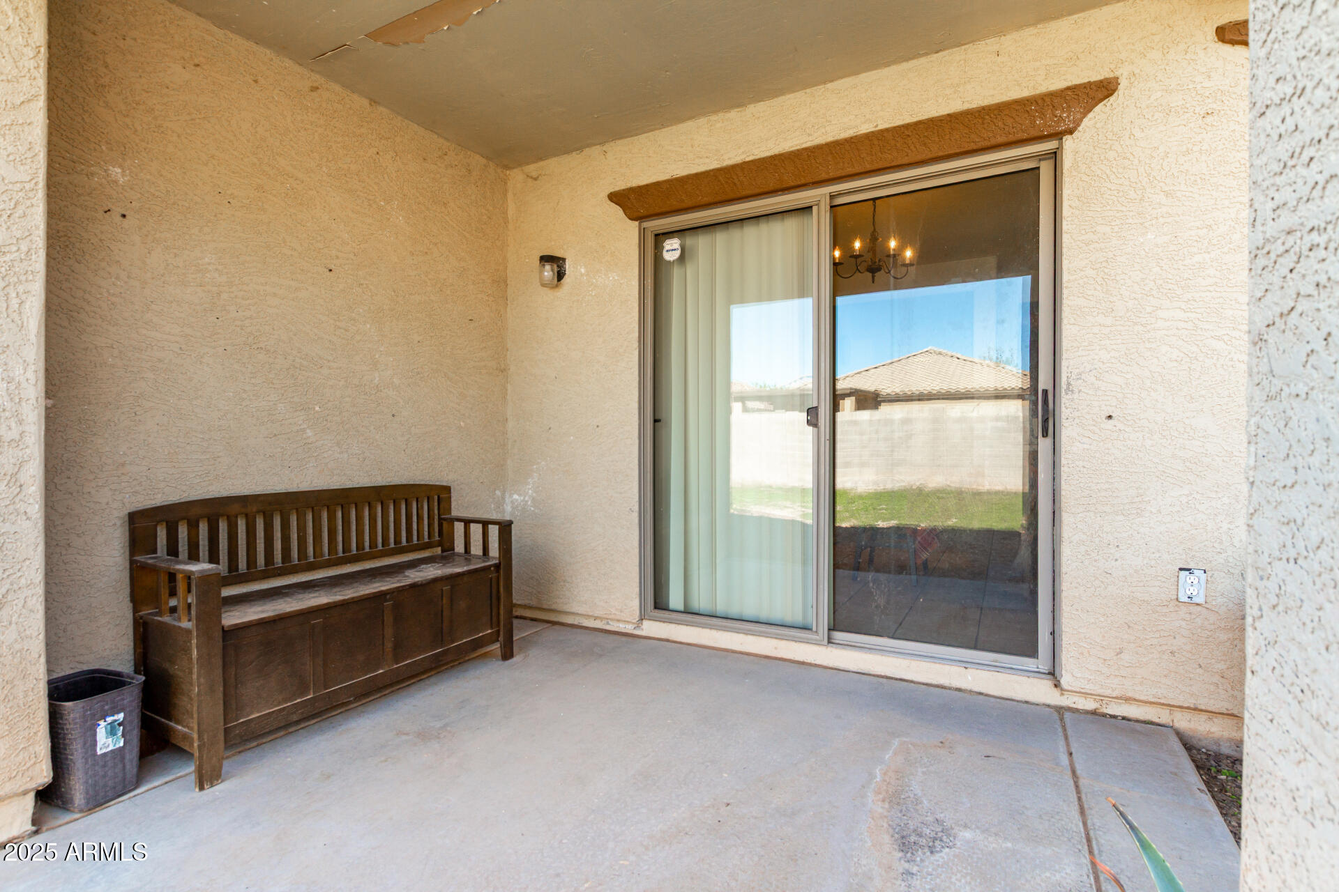 40202 W MARY LOU Drive