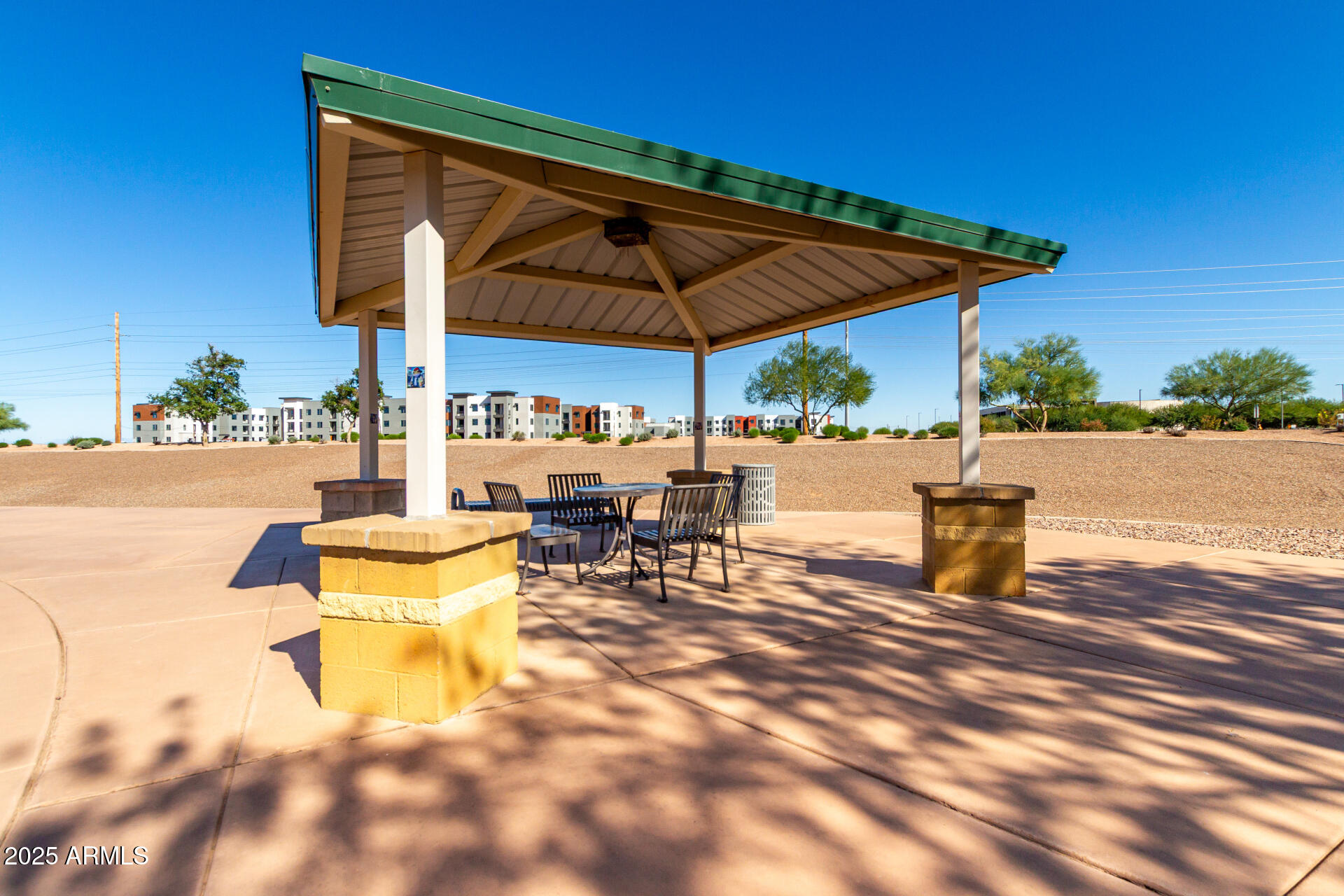 40202 W MARY LOU Drive