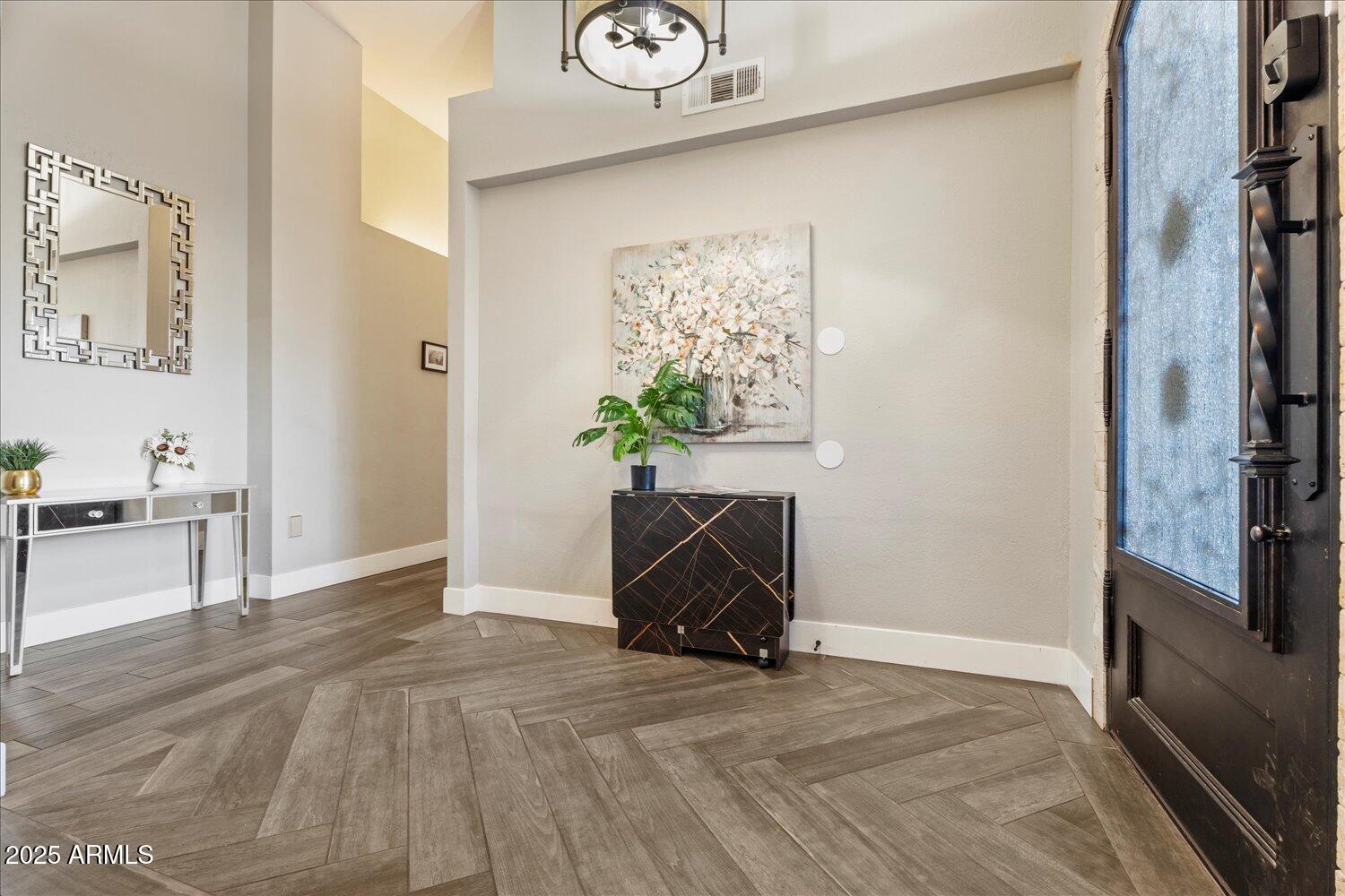 1244 N NORFOLK Circle