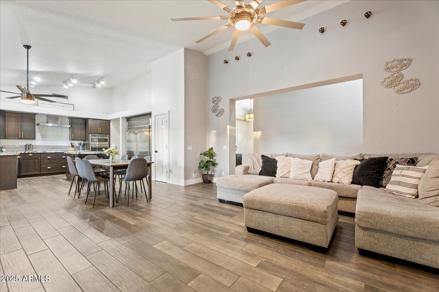 1244 N NORFOLK Circle