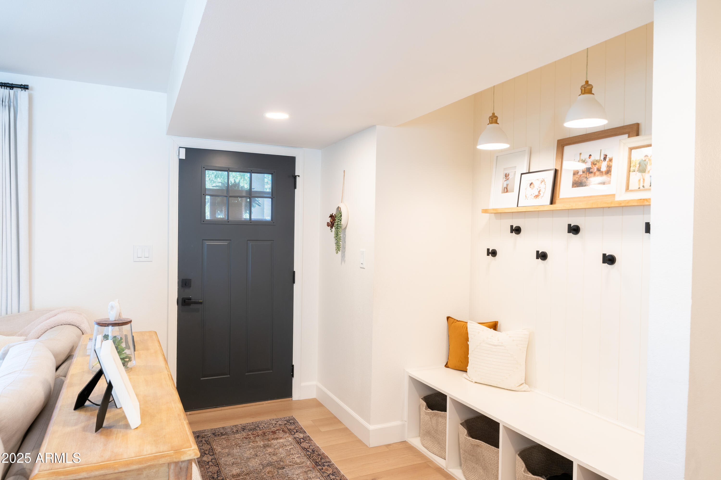 1021 E PALMAIRE Avenue