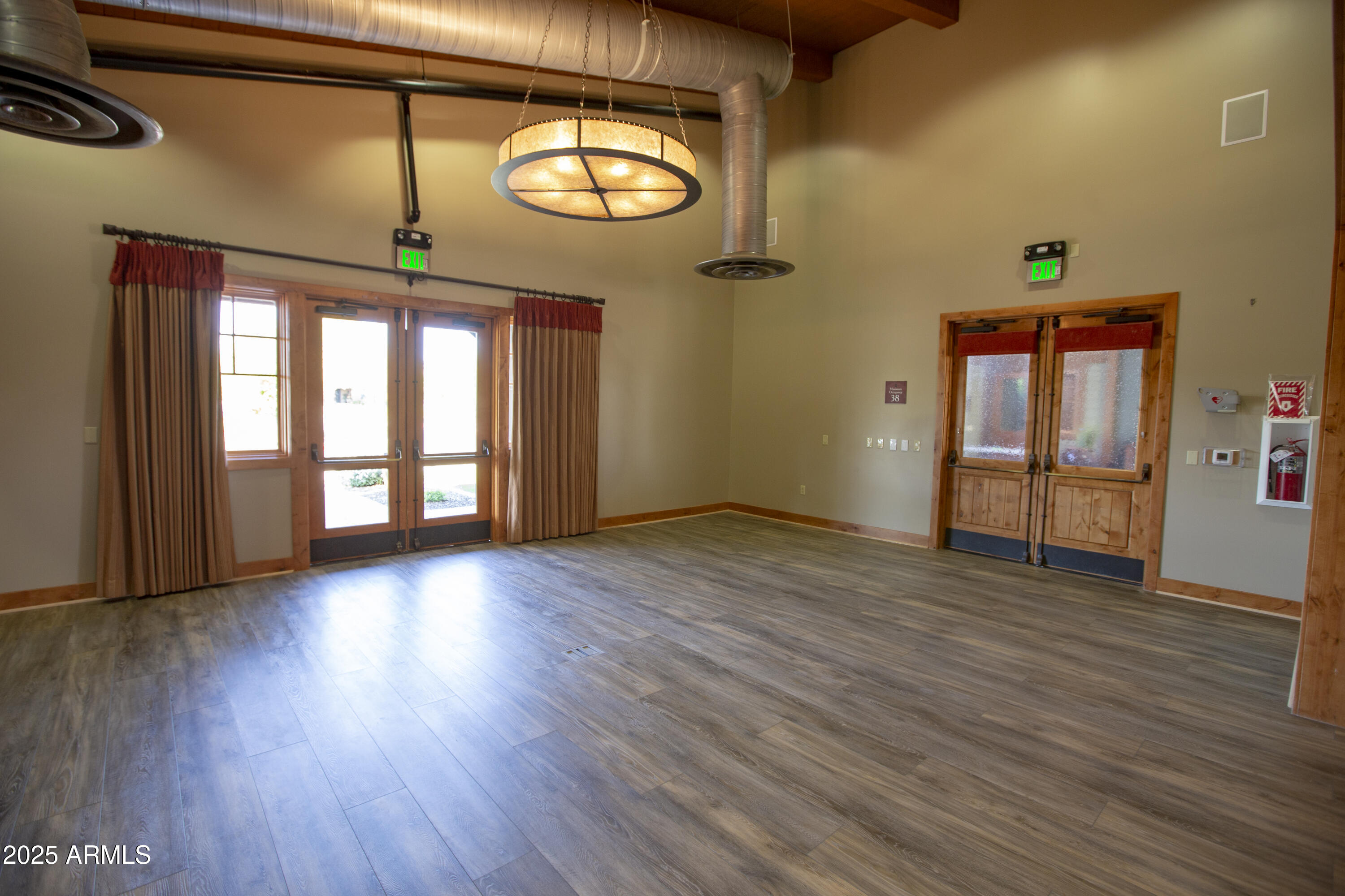 14917 W Dreyfus Street