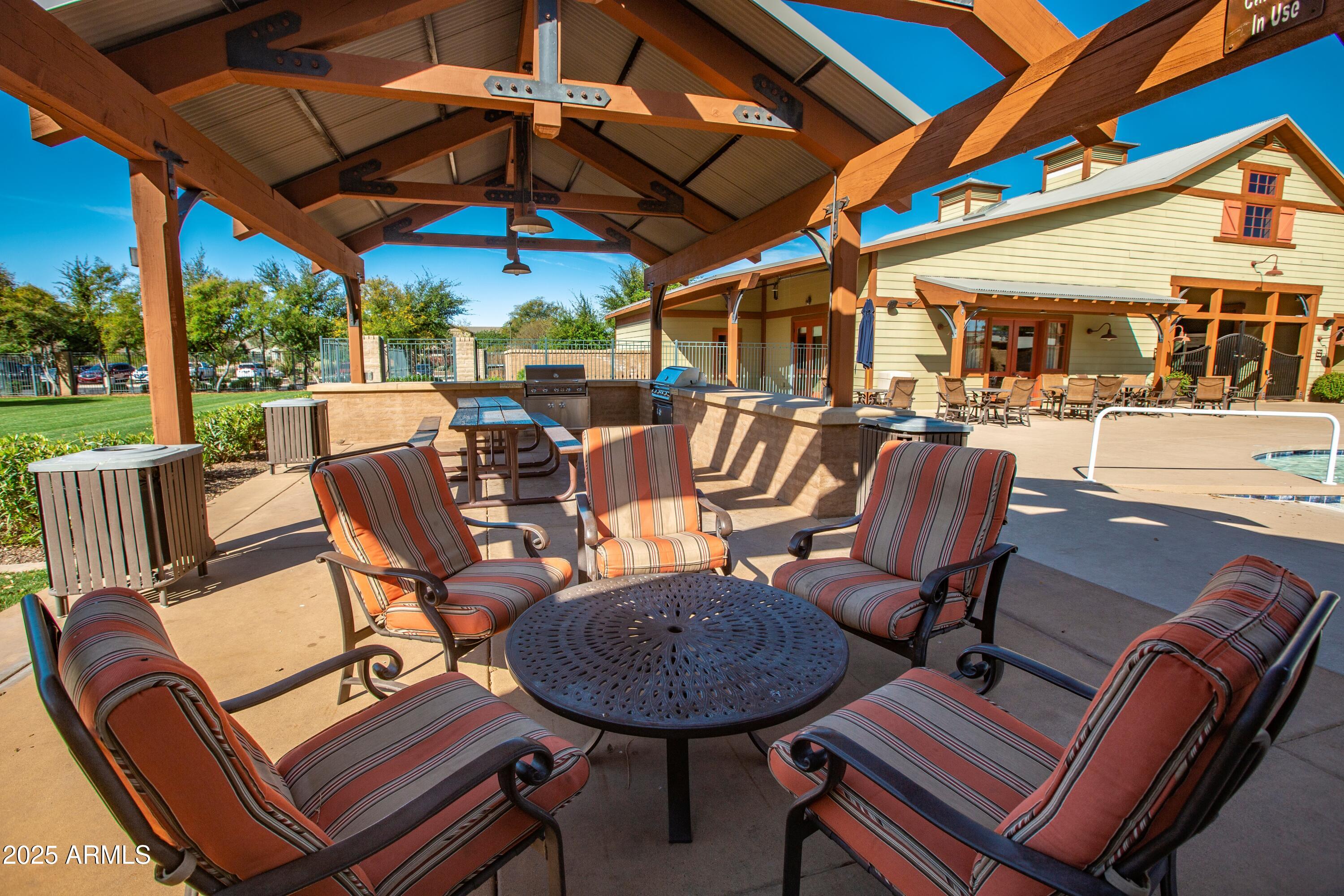 14917 W Dreyfus Street