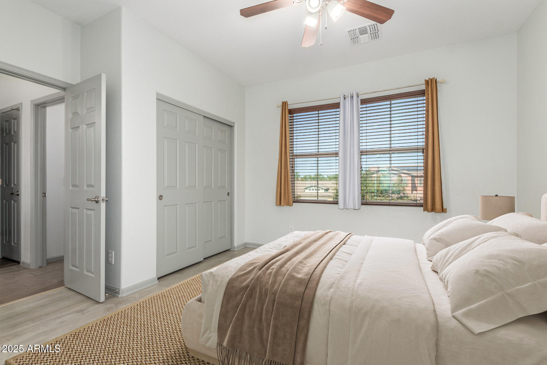 14917 W Dreyfus Street