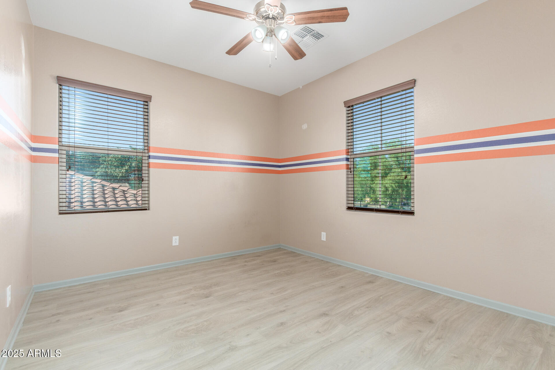 14917 W Dreyfus Street