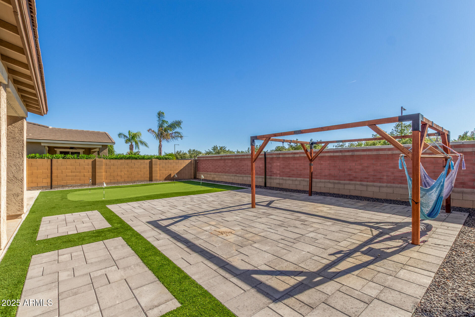 14917 W Dreyfus Street