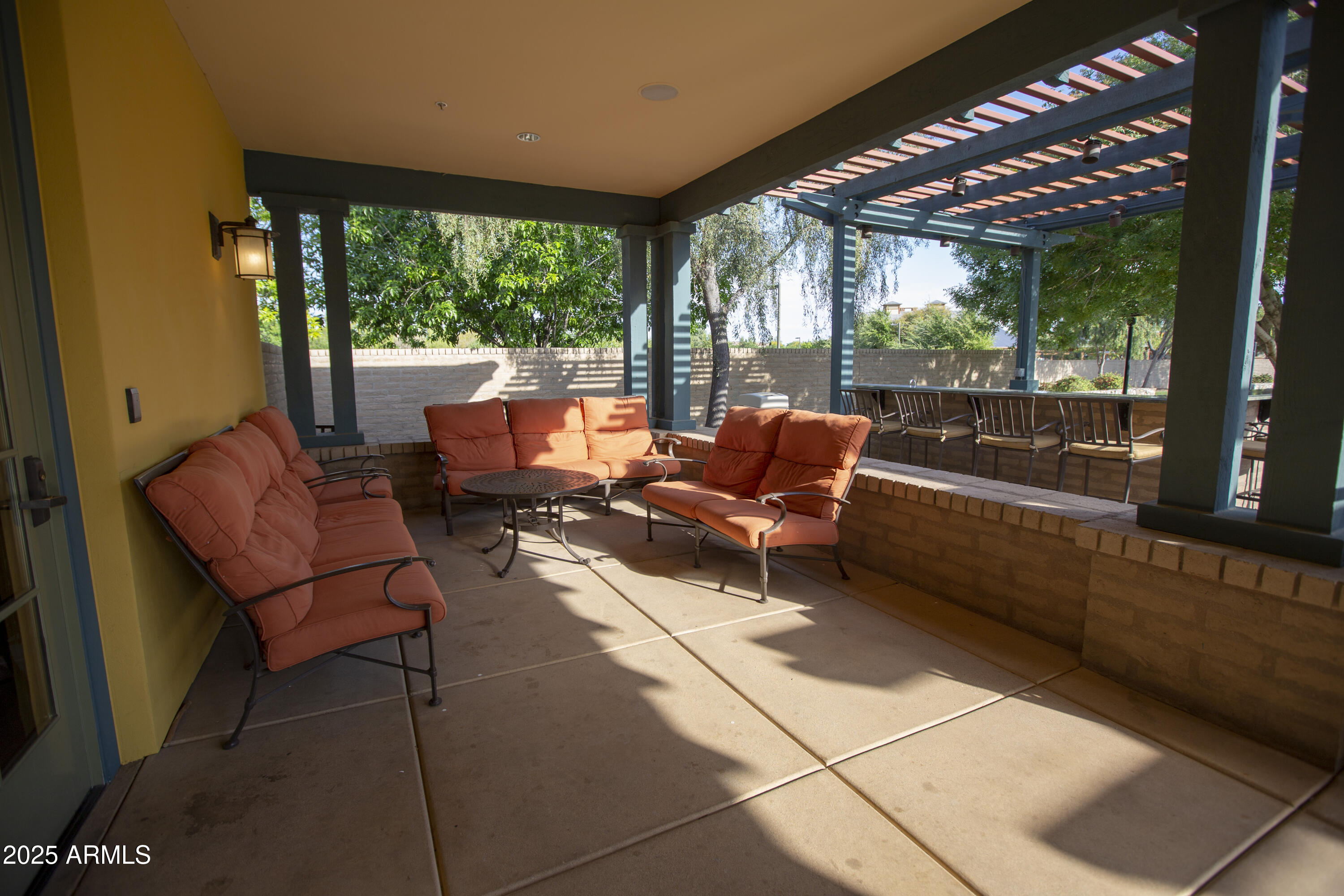 14917 W Dreyfus Street