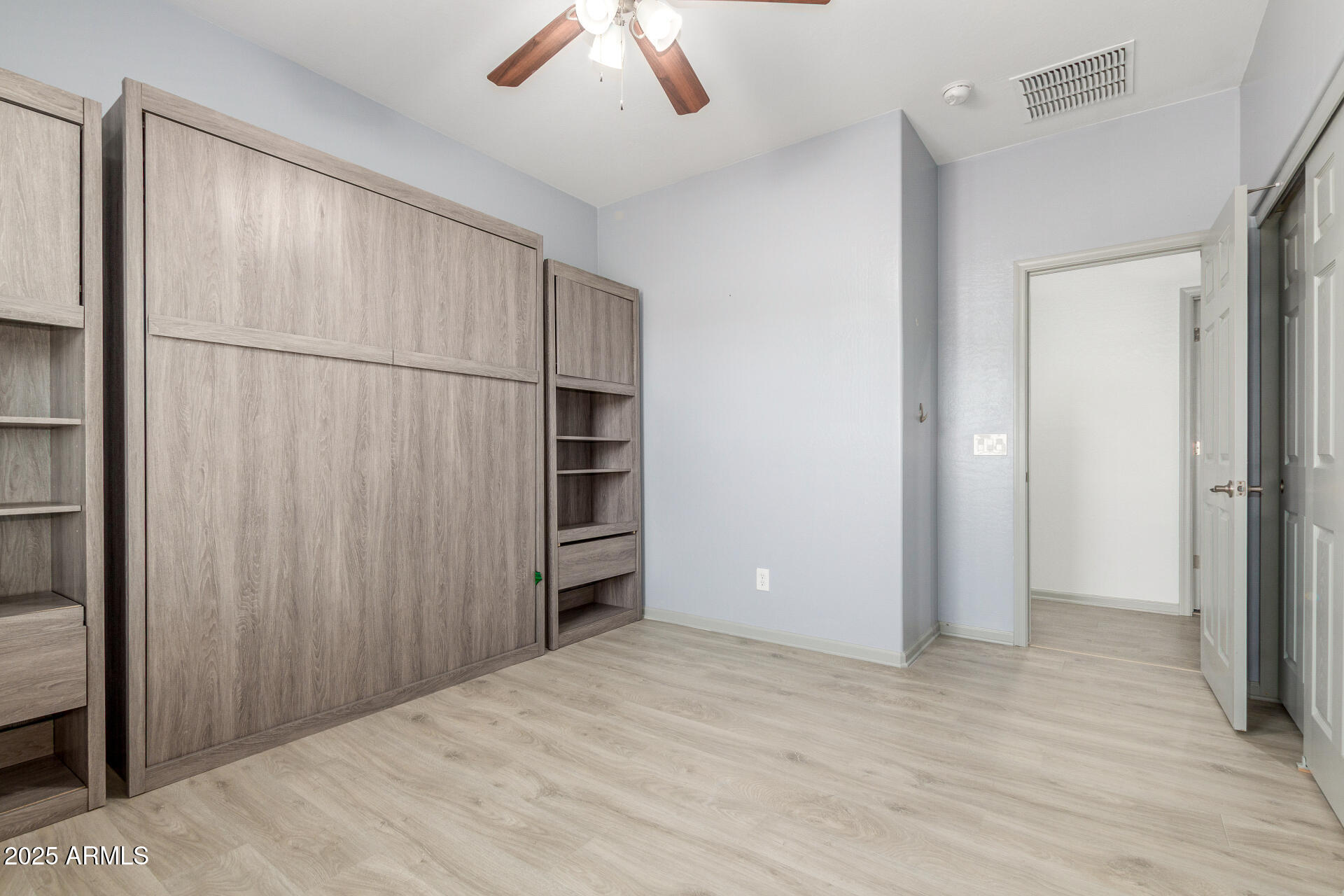 14917 W Dreyfus Street