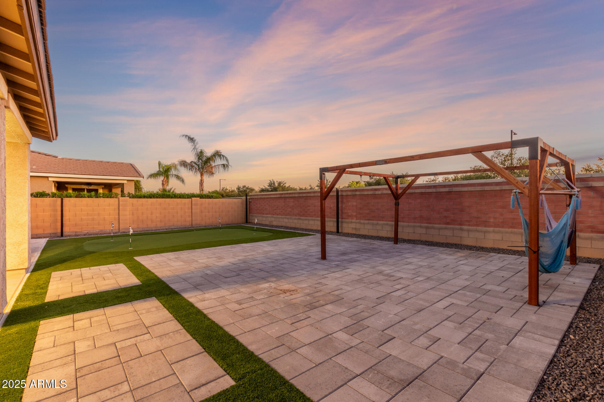 14917 W Dreyfus Street