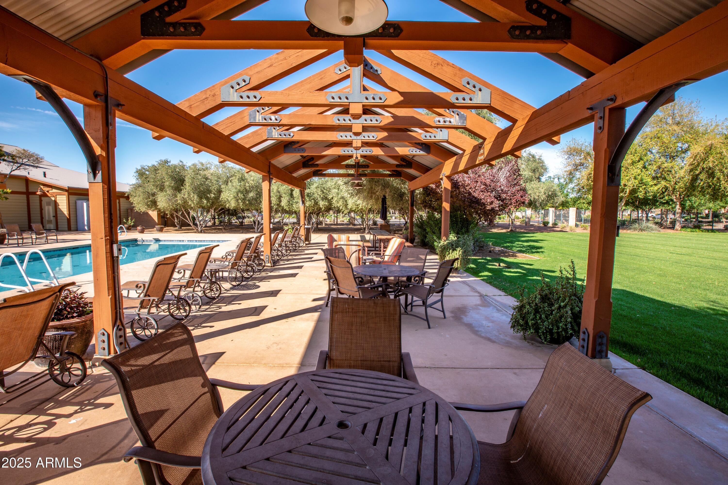 14917 W Dreyfus Street