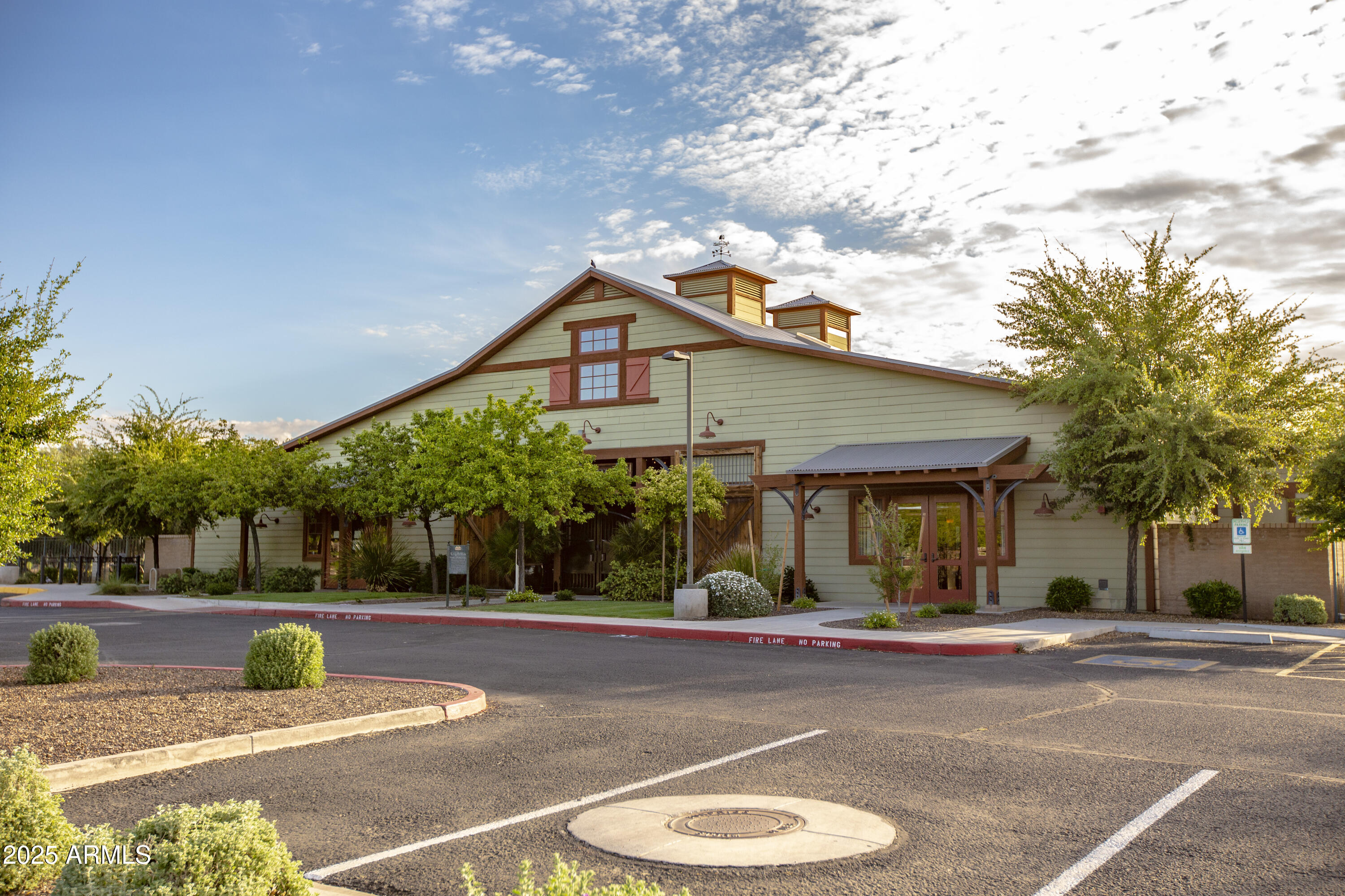 14917 W Dreyfus Street