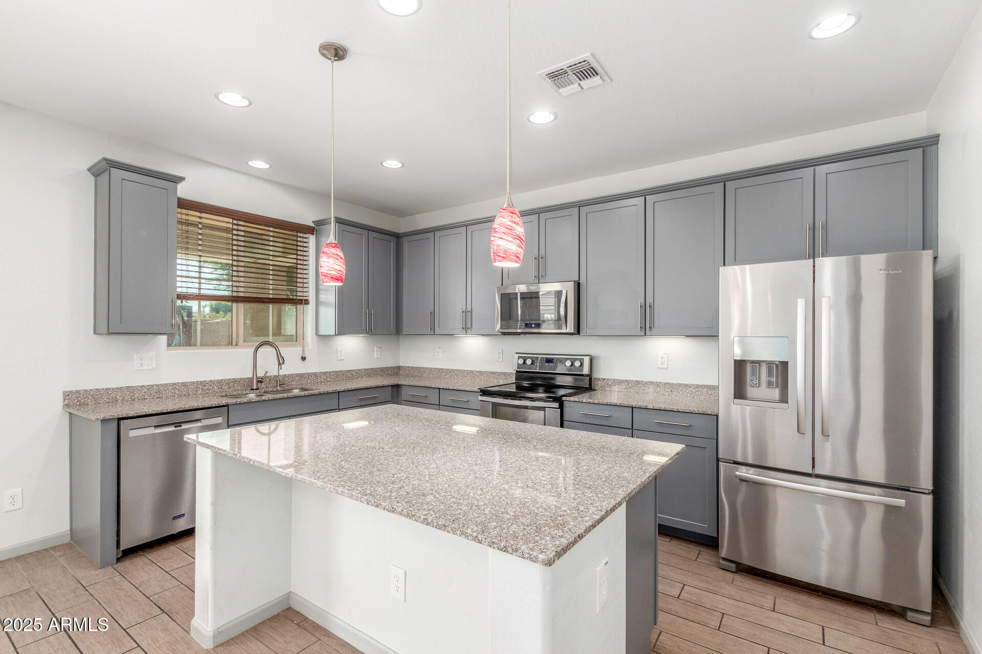 14917 W Dreyfus Street