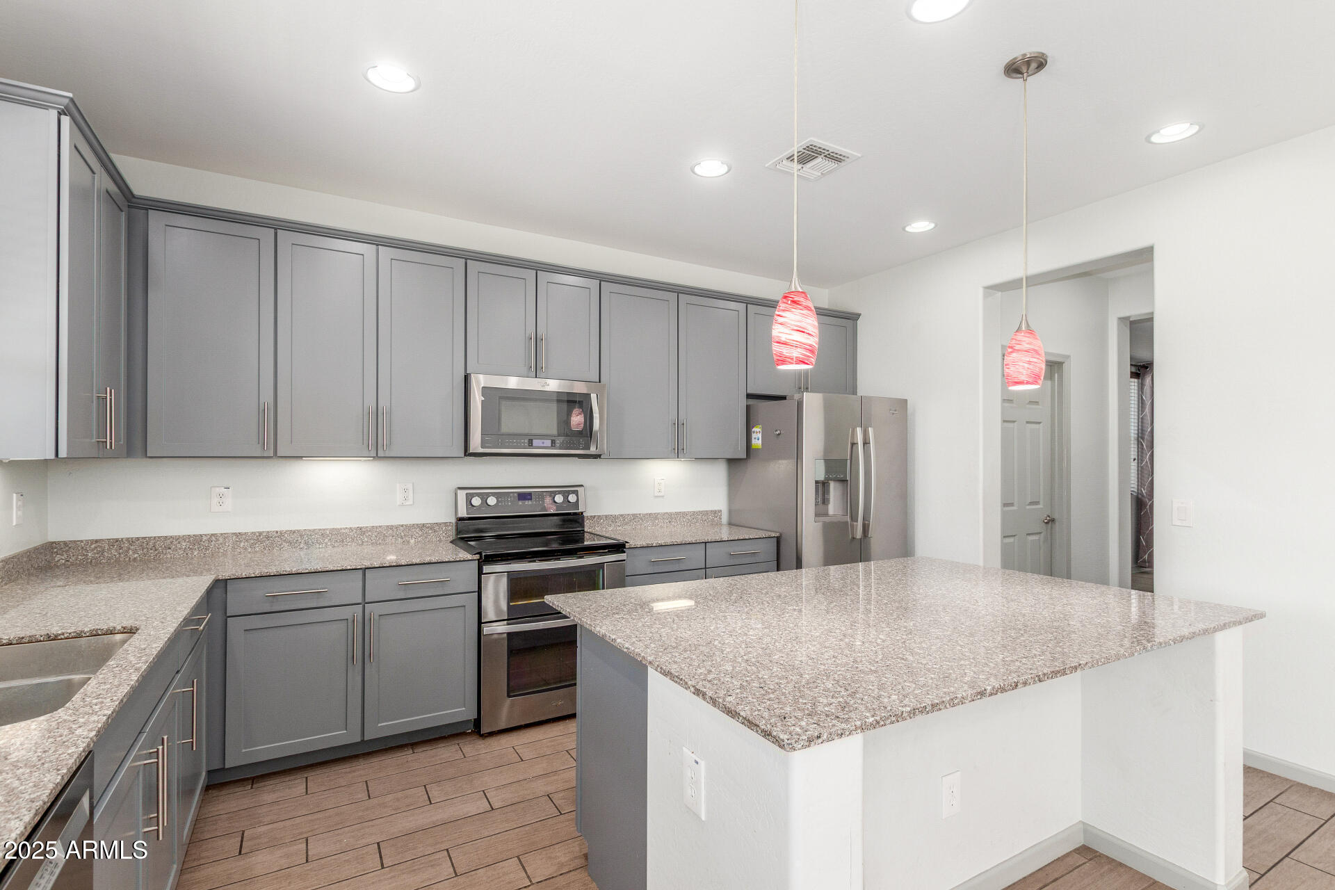 14917 W Dreyfus Street