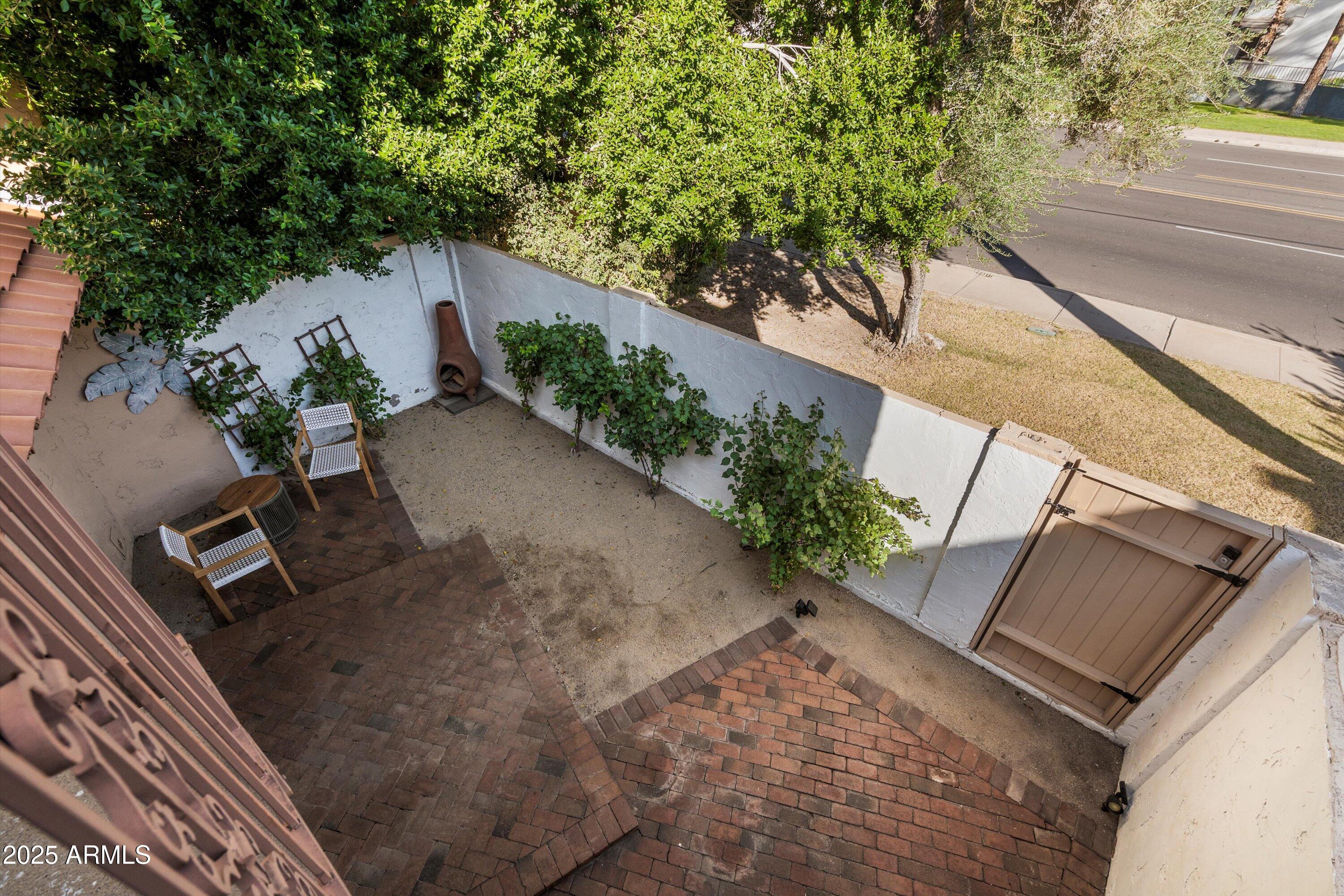 5830 N 12TH Place, 3