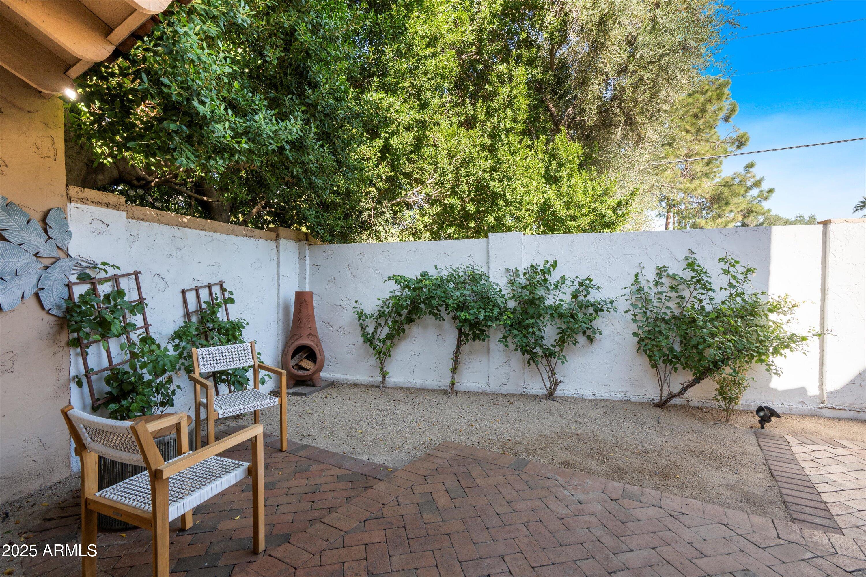 5830 N 12TH Place, 3