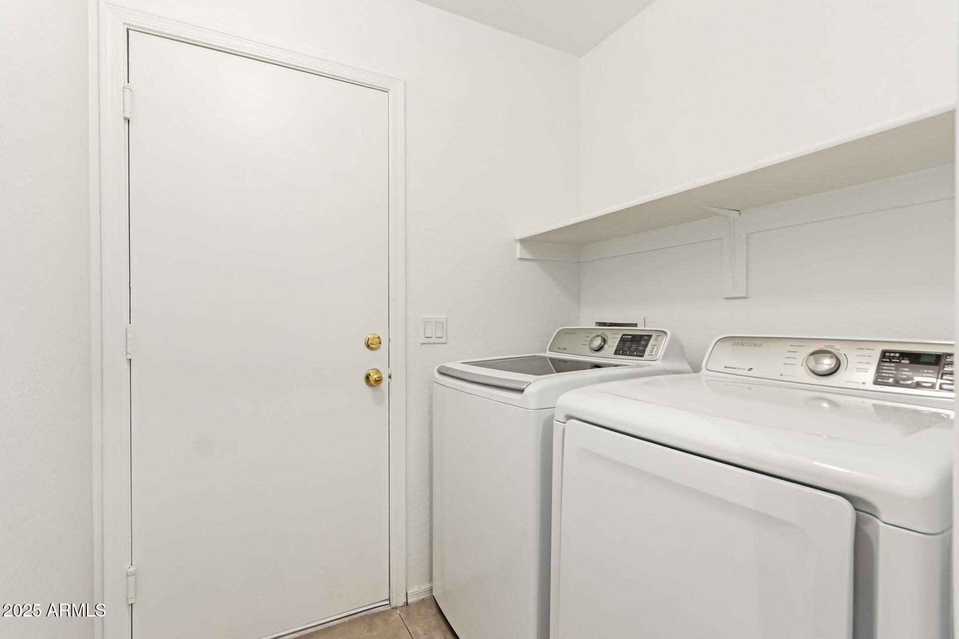 22994 W SOLANO Drive