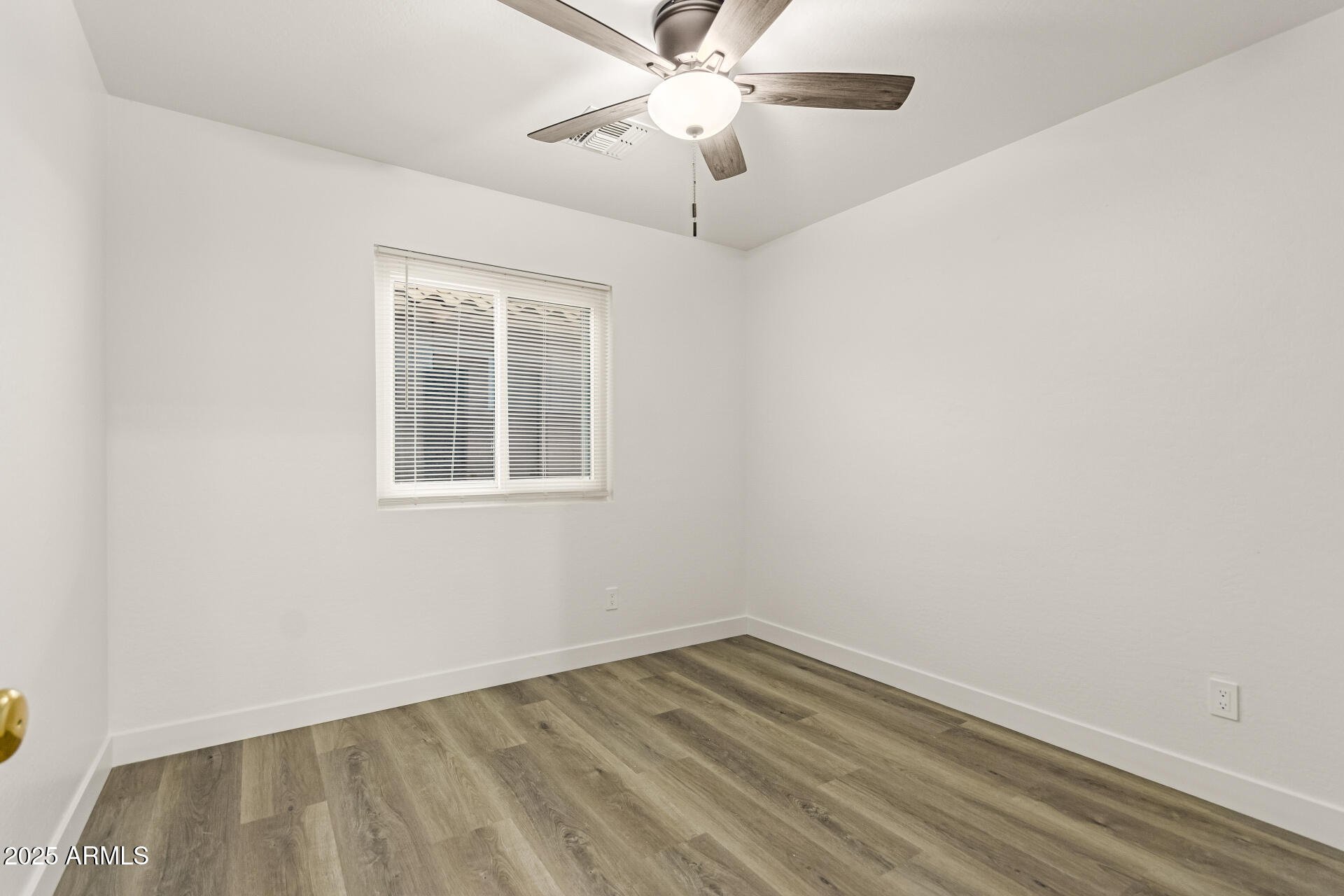 22994 W SOLANO Drive