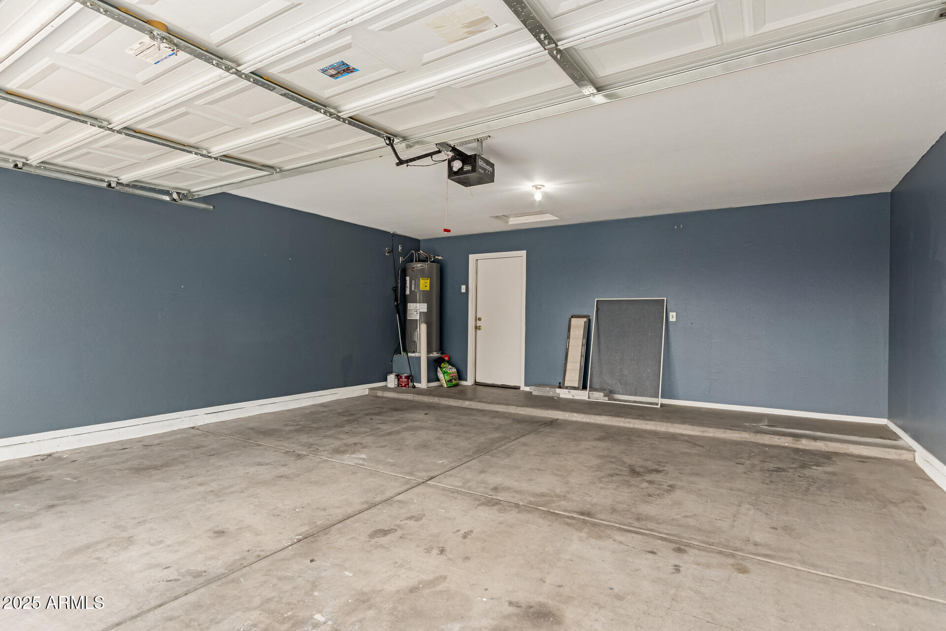 22994 W SOLANO Drive