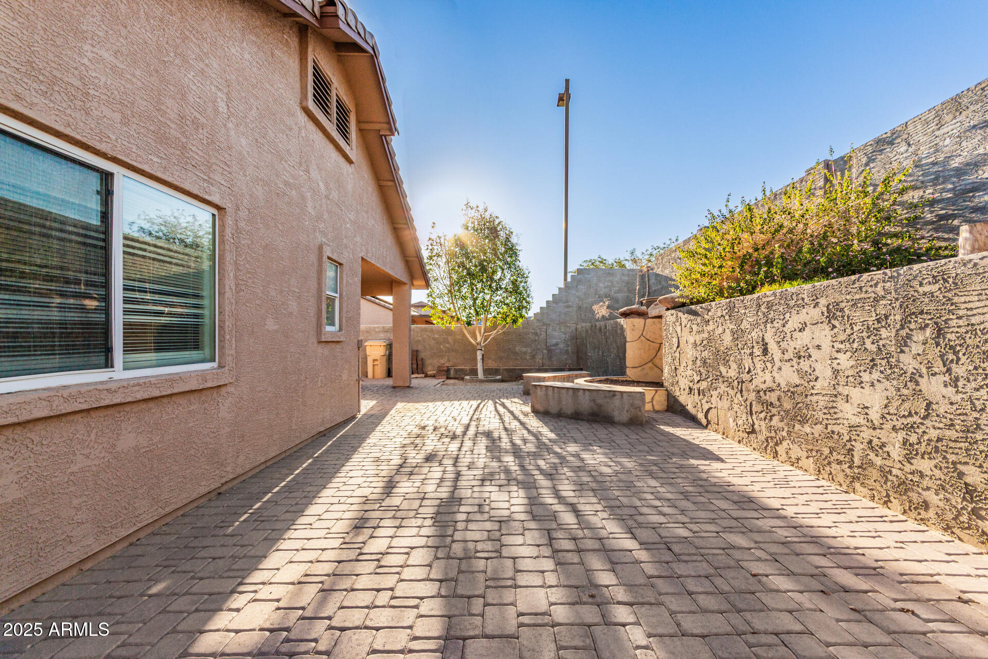 22994 W SOLANO Drive