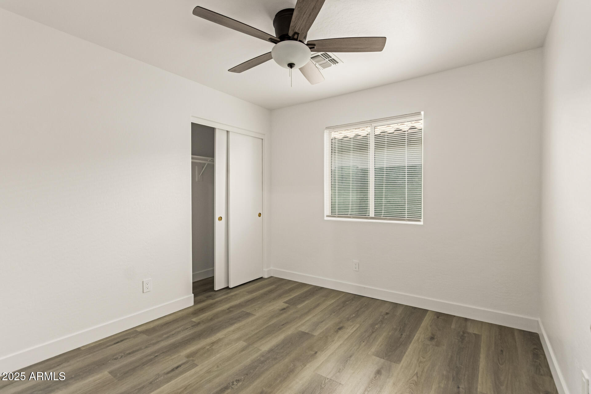 22994 W SOLANO Drive