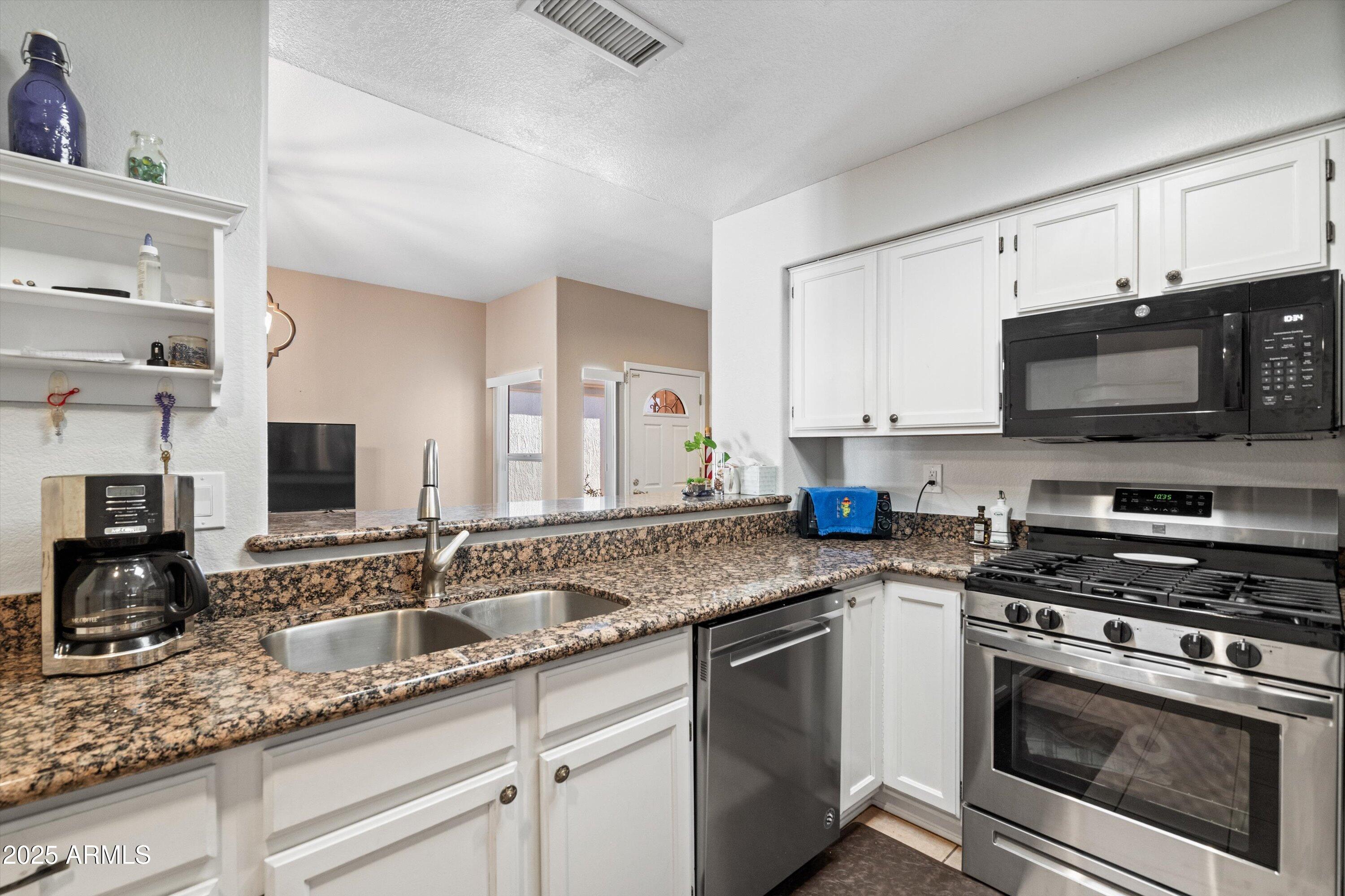 16182 W VISTA NORTH Drive