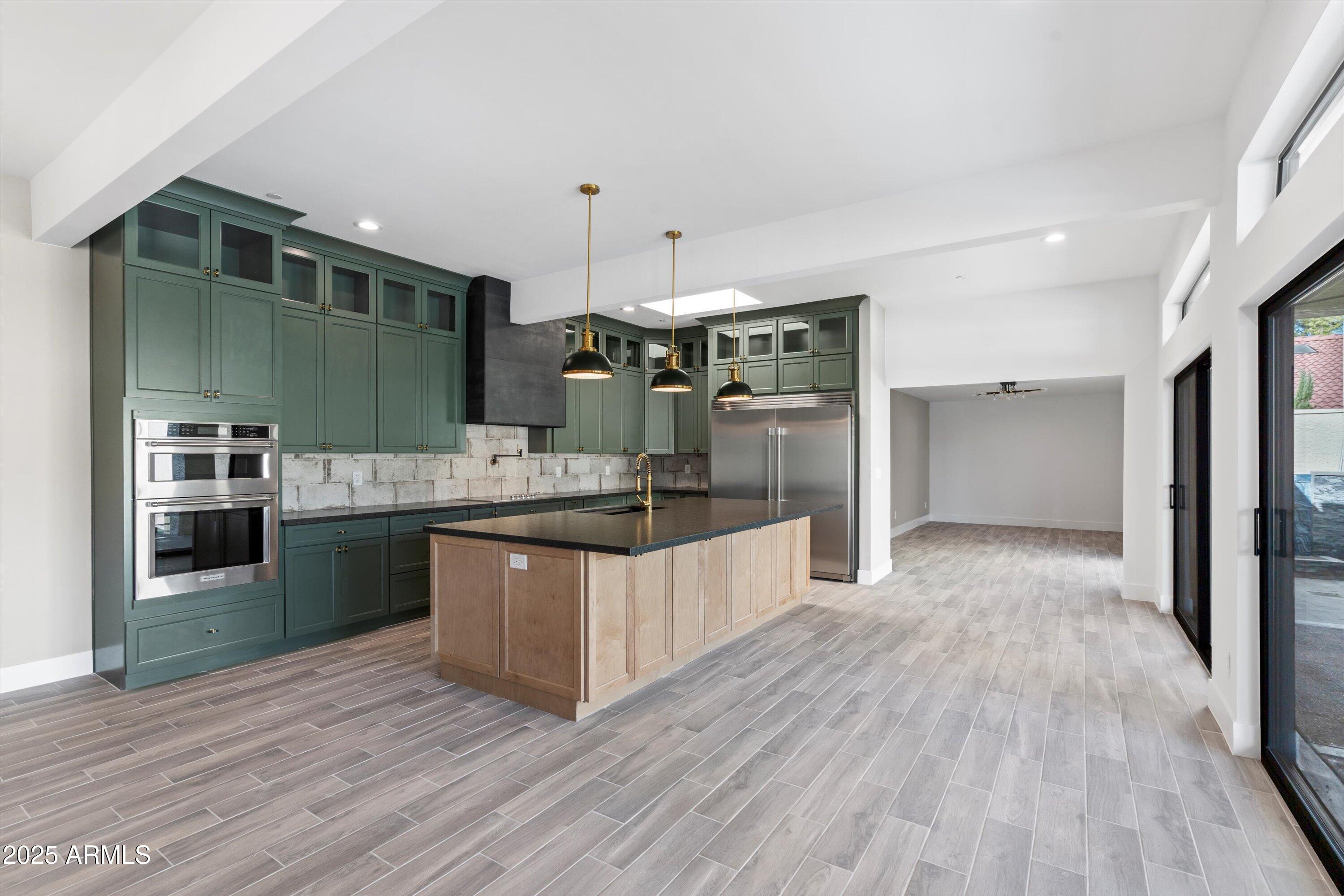 7225 E Harmont Drive