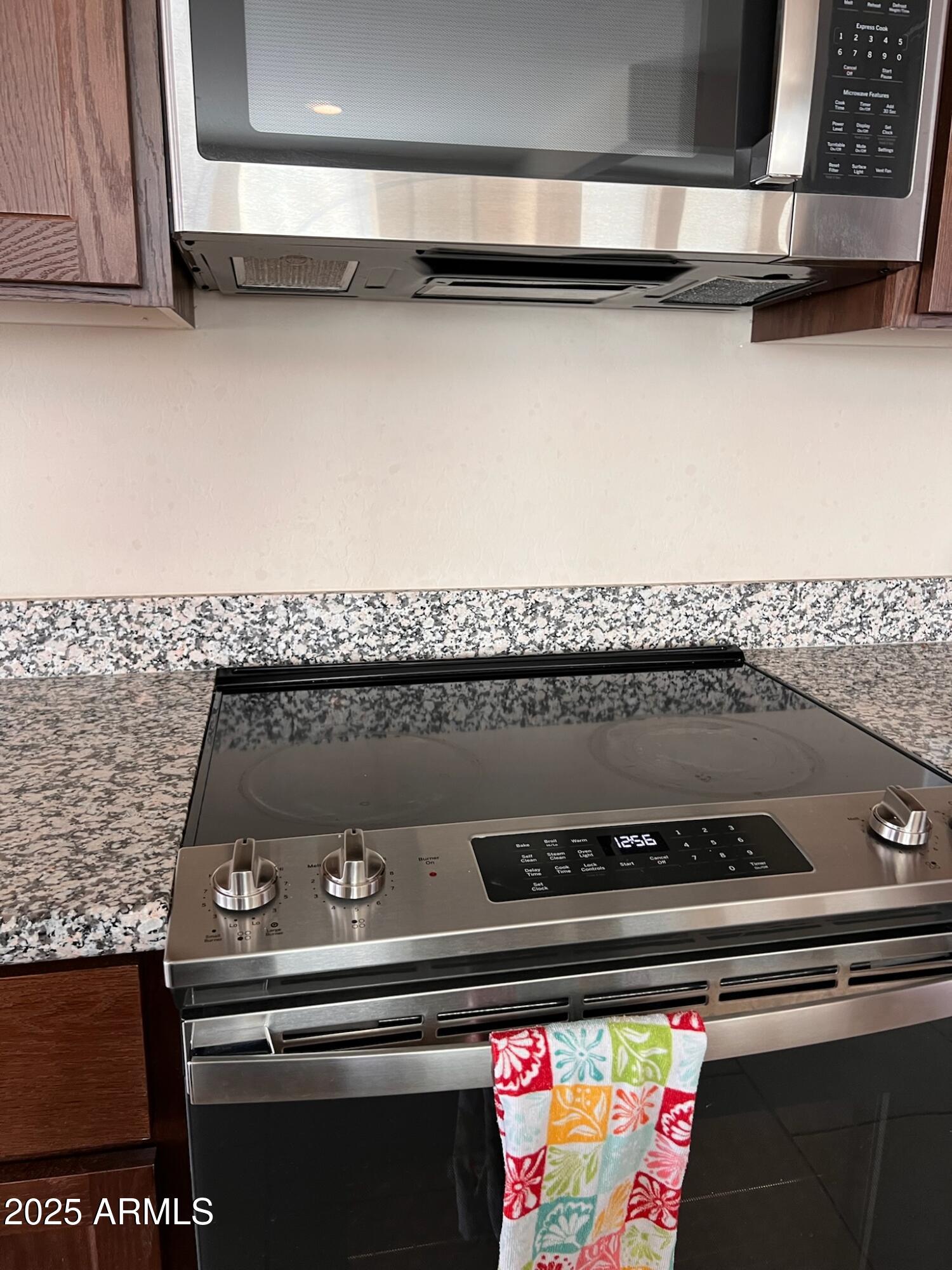 29316 N LONE PINE Lane