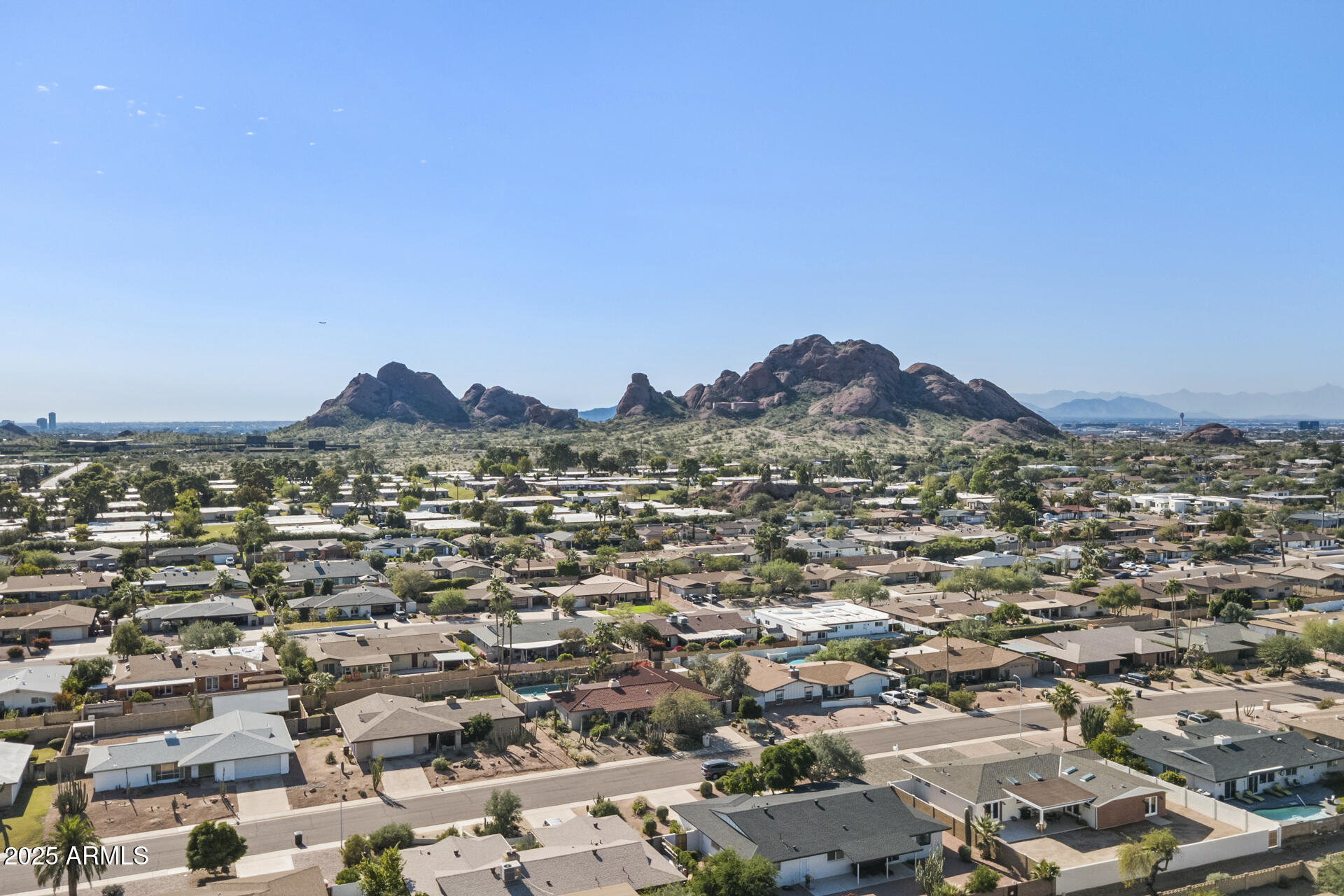 6128 E EDGEMONT Avenue