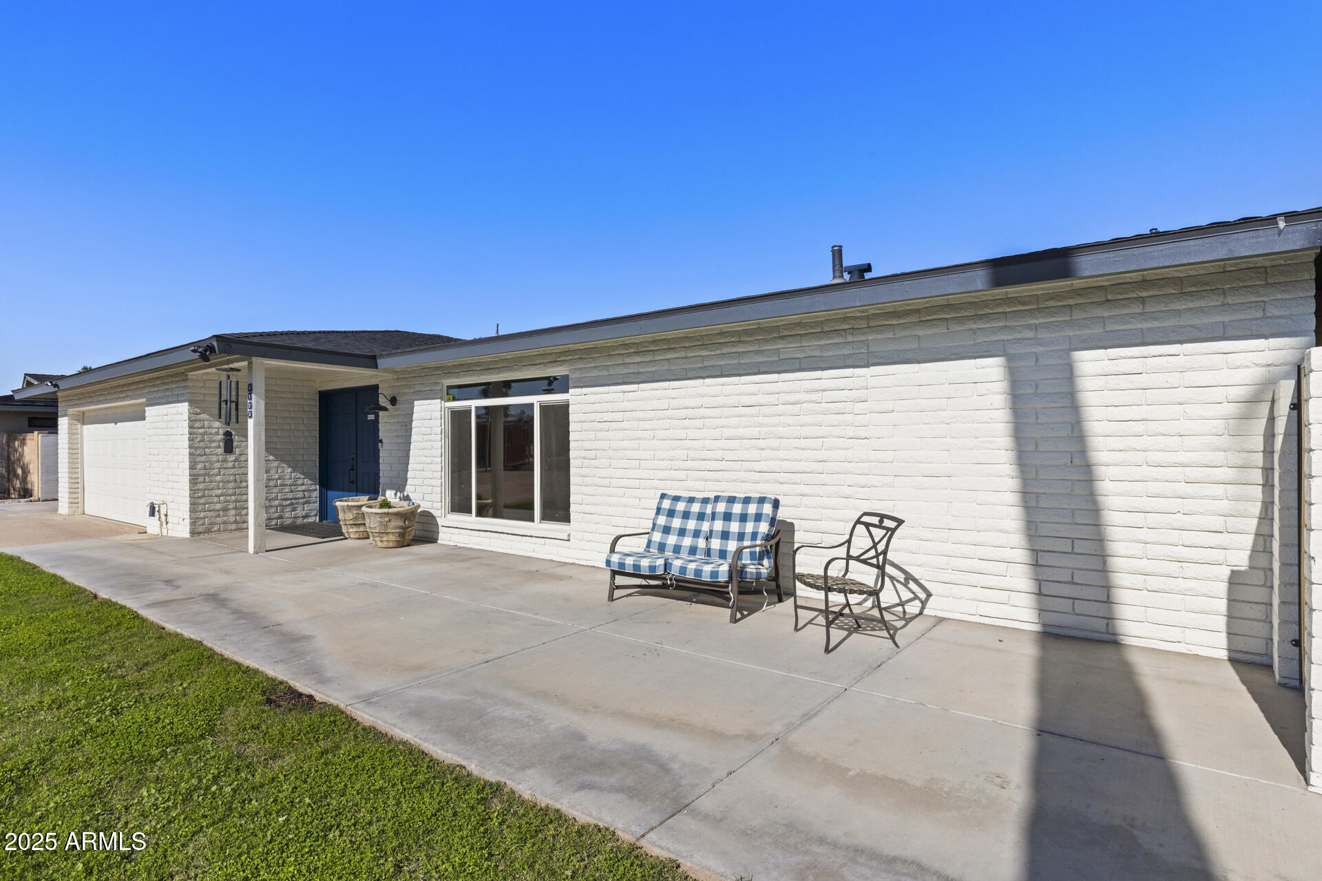 6128 E EDGEMONT Avenue