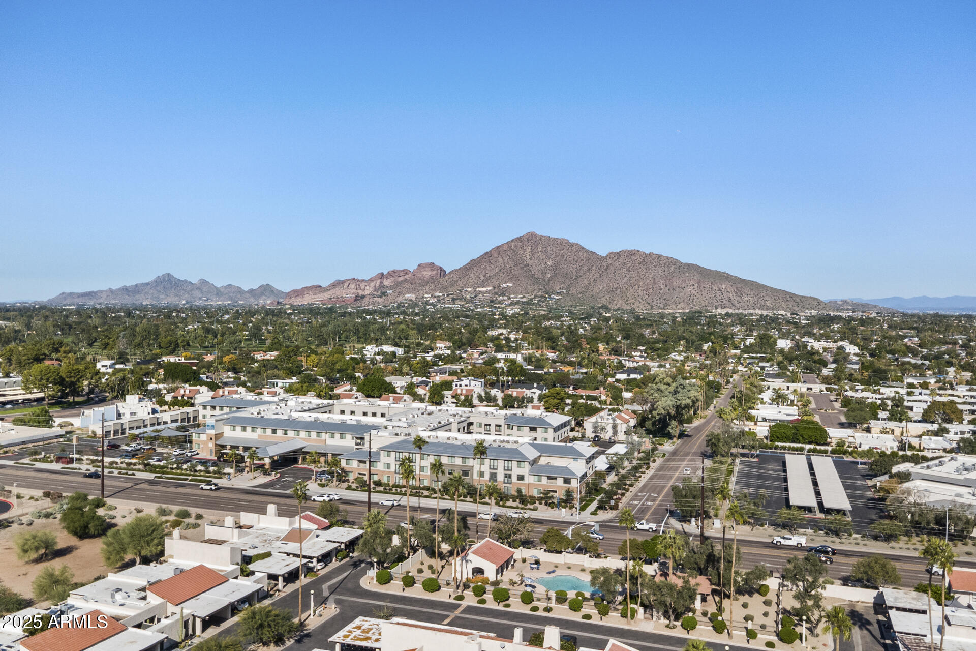 6128 E EDGEMONT Avenue