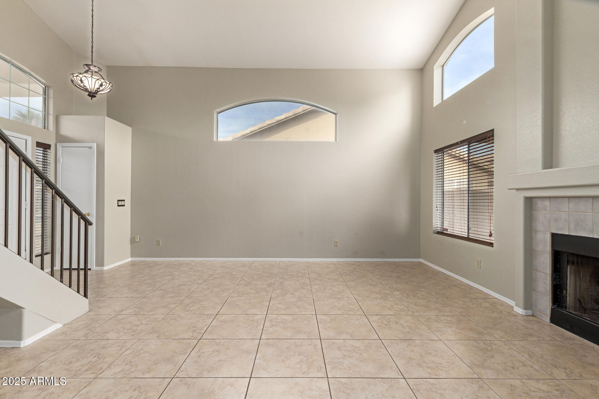 7442 W VIA DEL SOL Drive