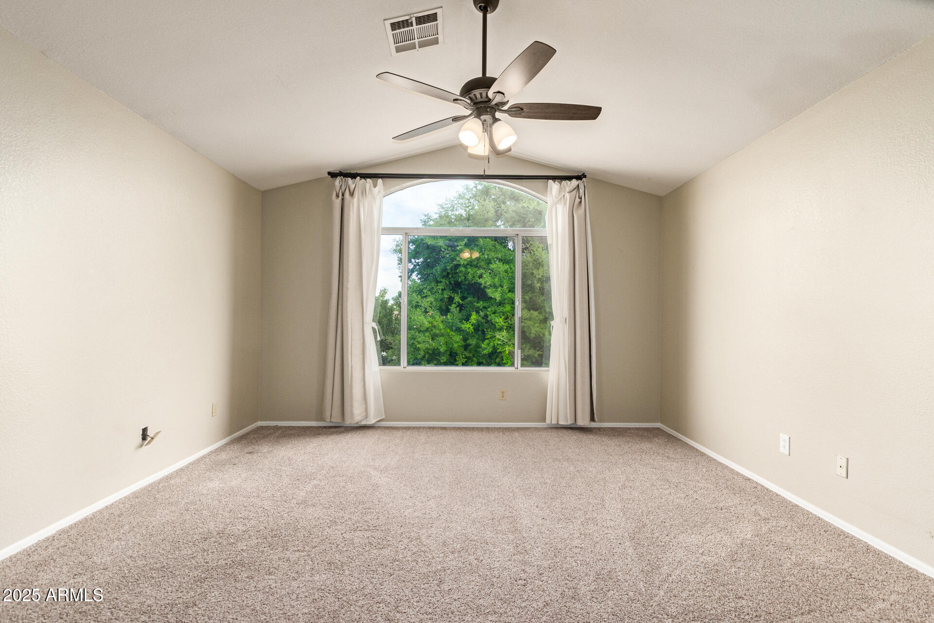 7442 W VIA DEL SOL Drive