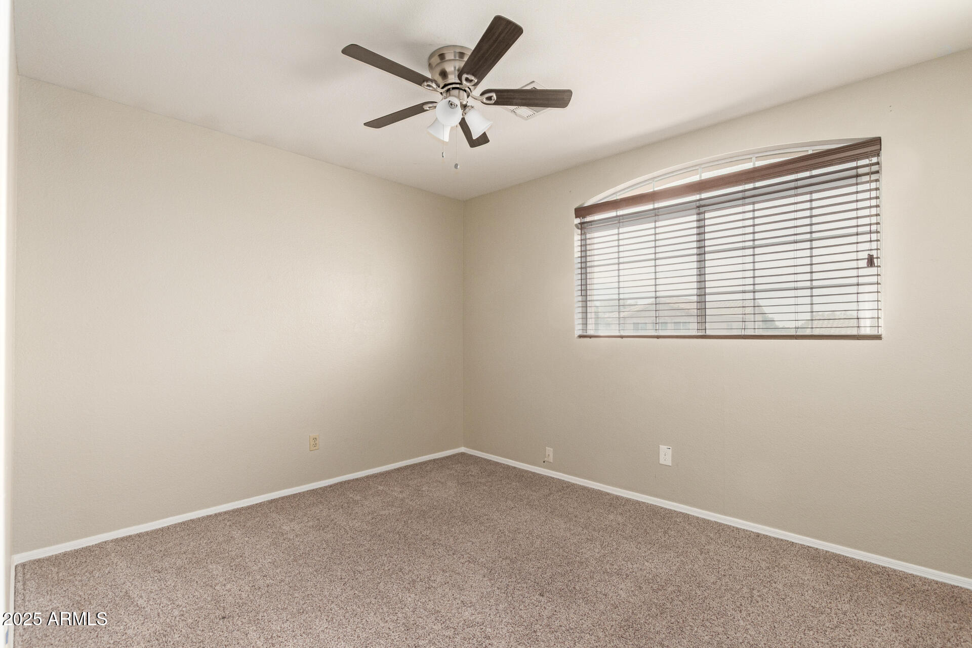 7442 W VIA DEL SOL Drive