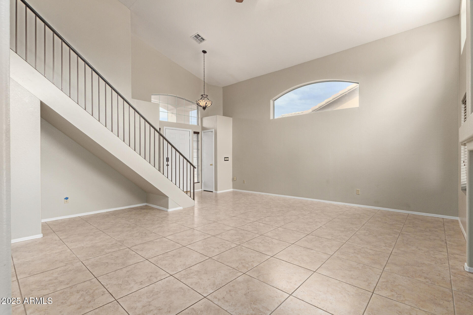 7442 W VIA DEL SOL Drive