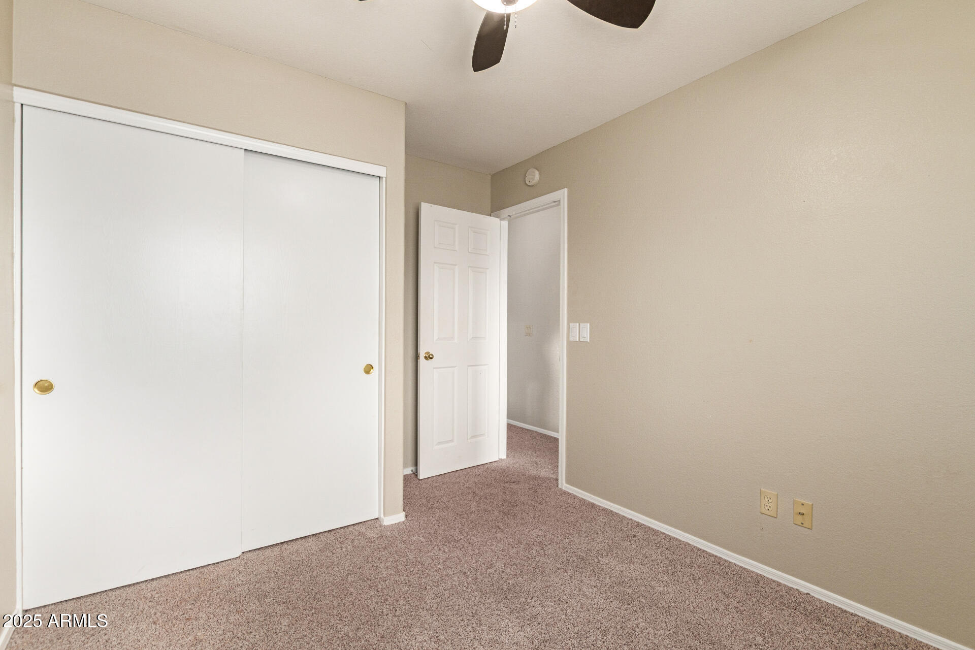 7442 W VIA DEL SOL Drive