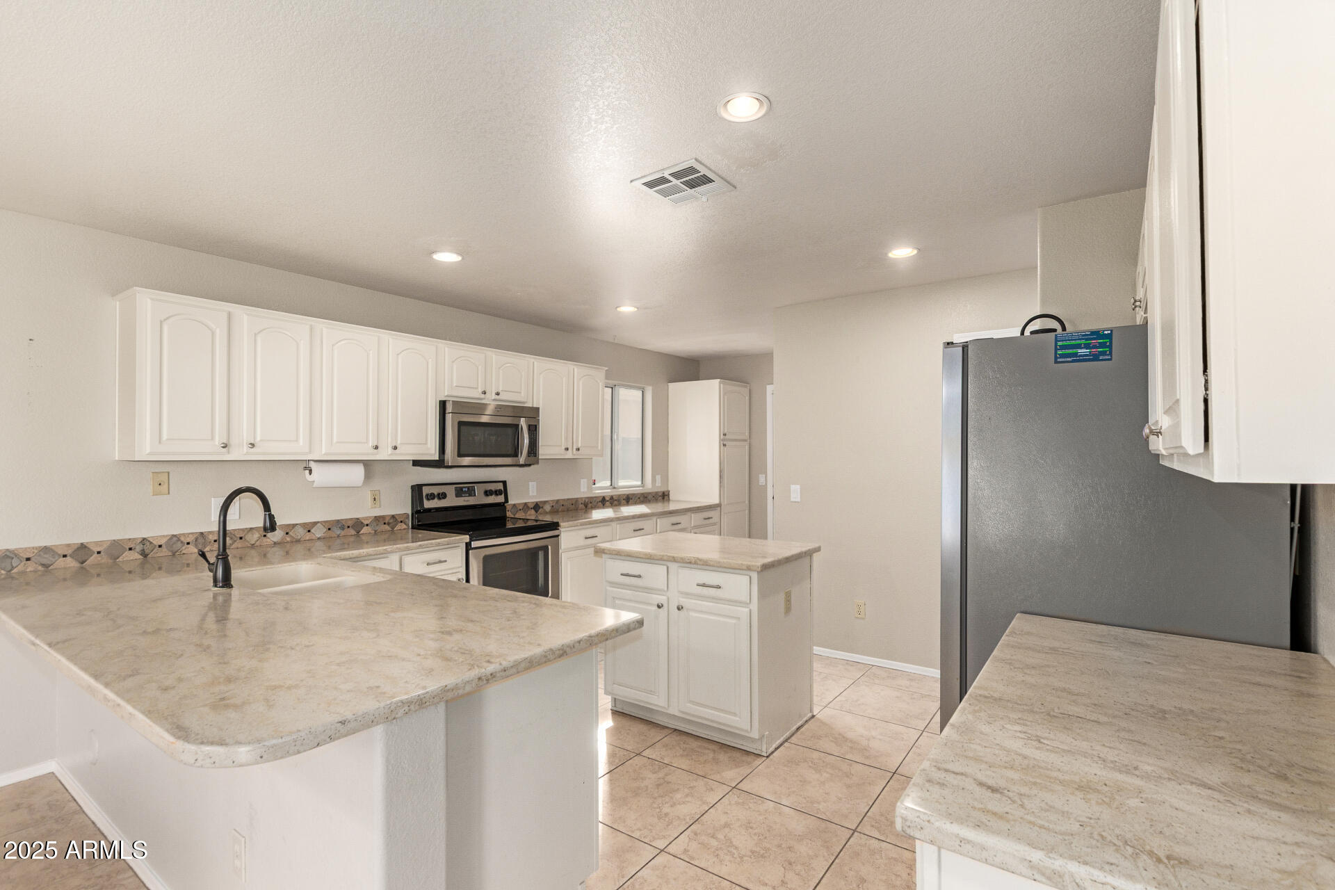 7442 W VIA DEL SOL Drive