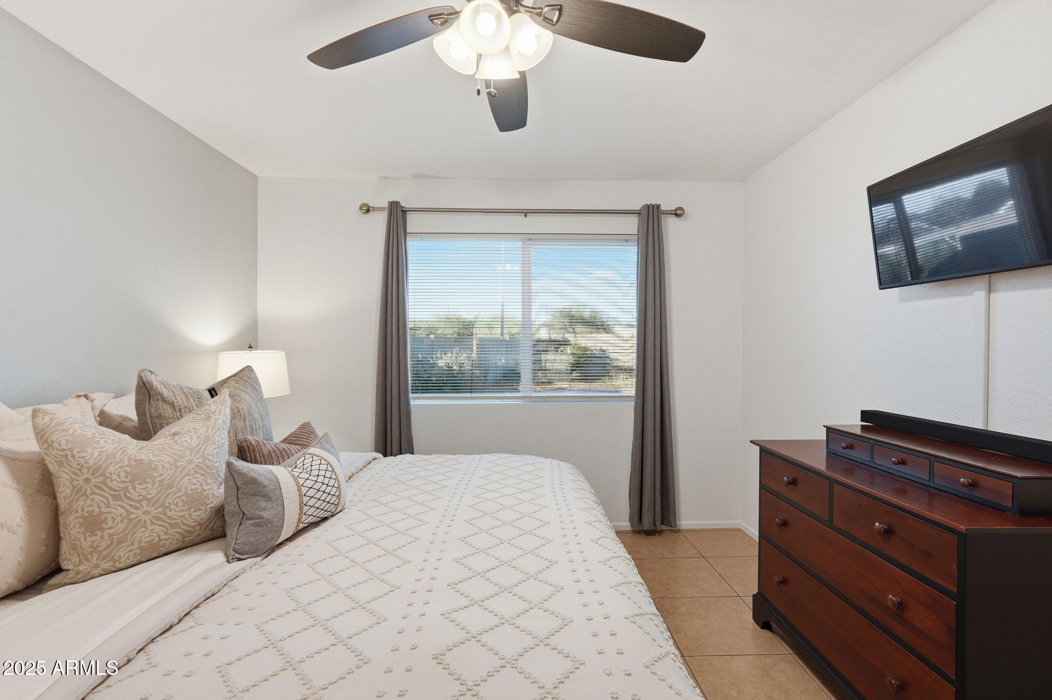 2902 E VILLA THERESA Drive