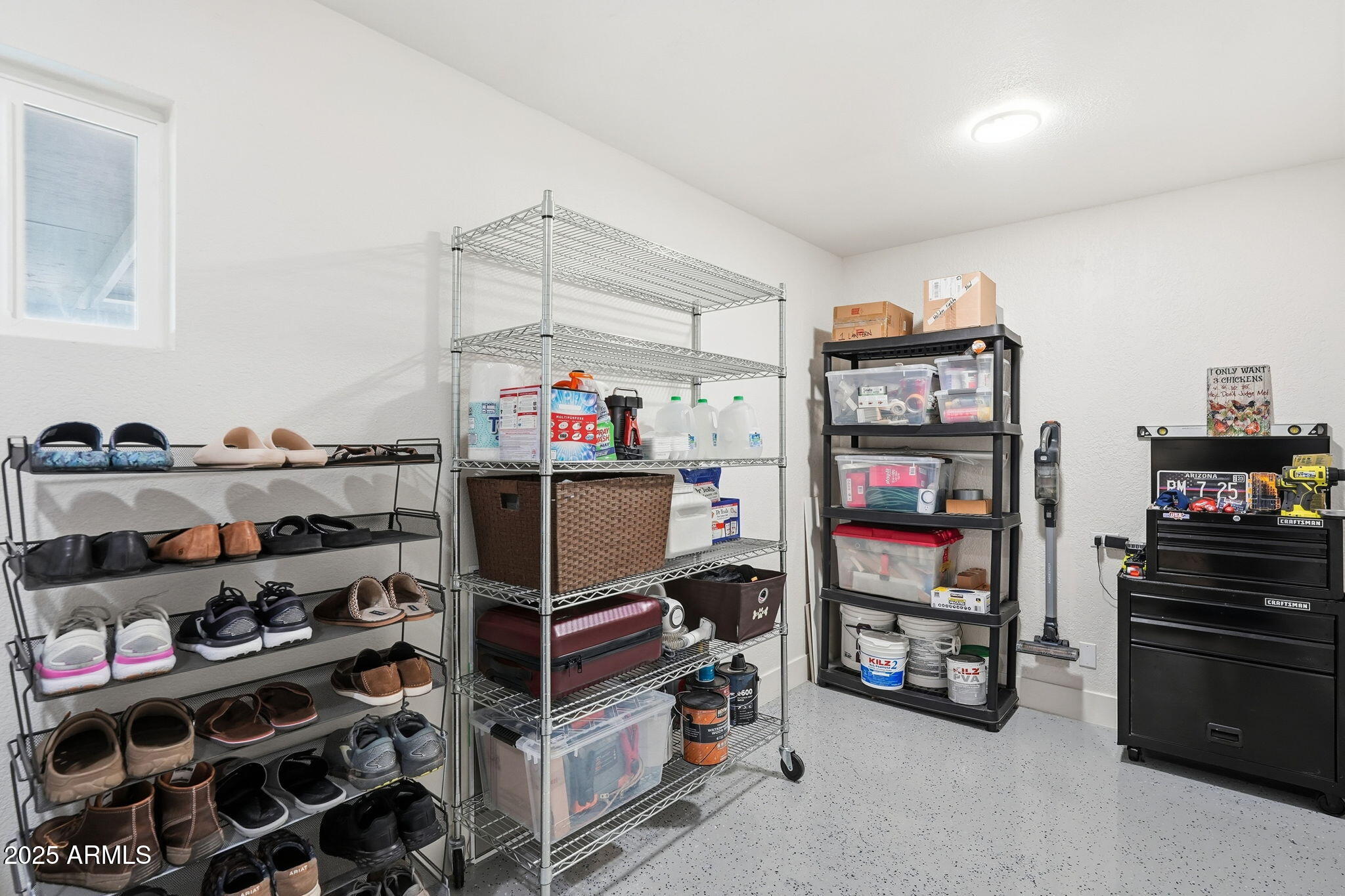 2902 E VILLA THERESA Drive