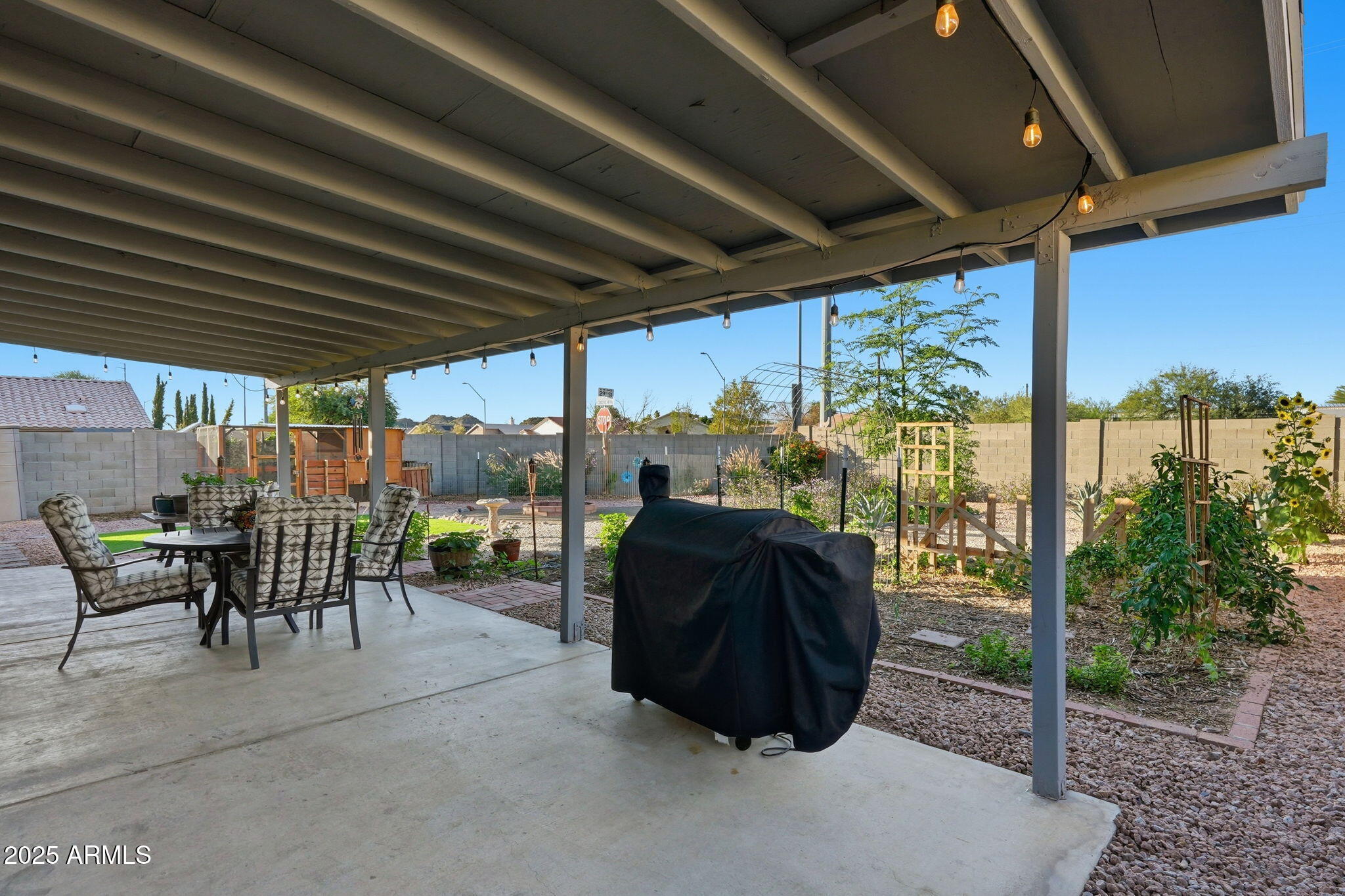 2902 E VILLA THERESA Drive