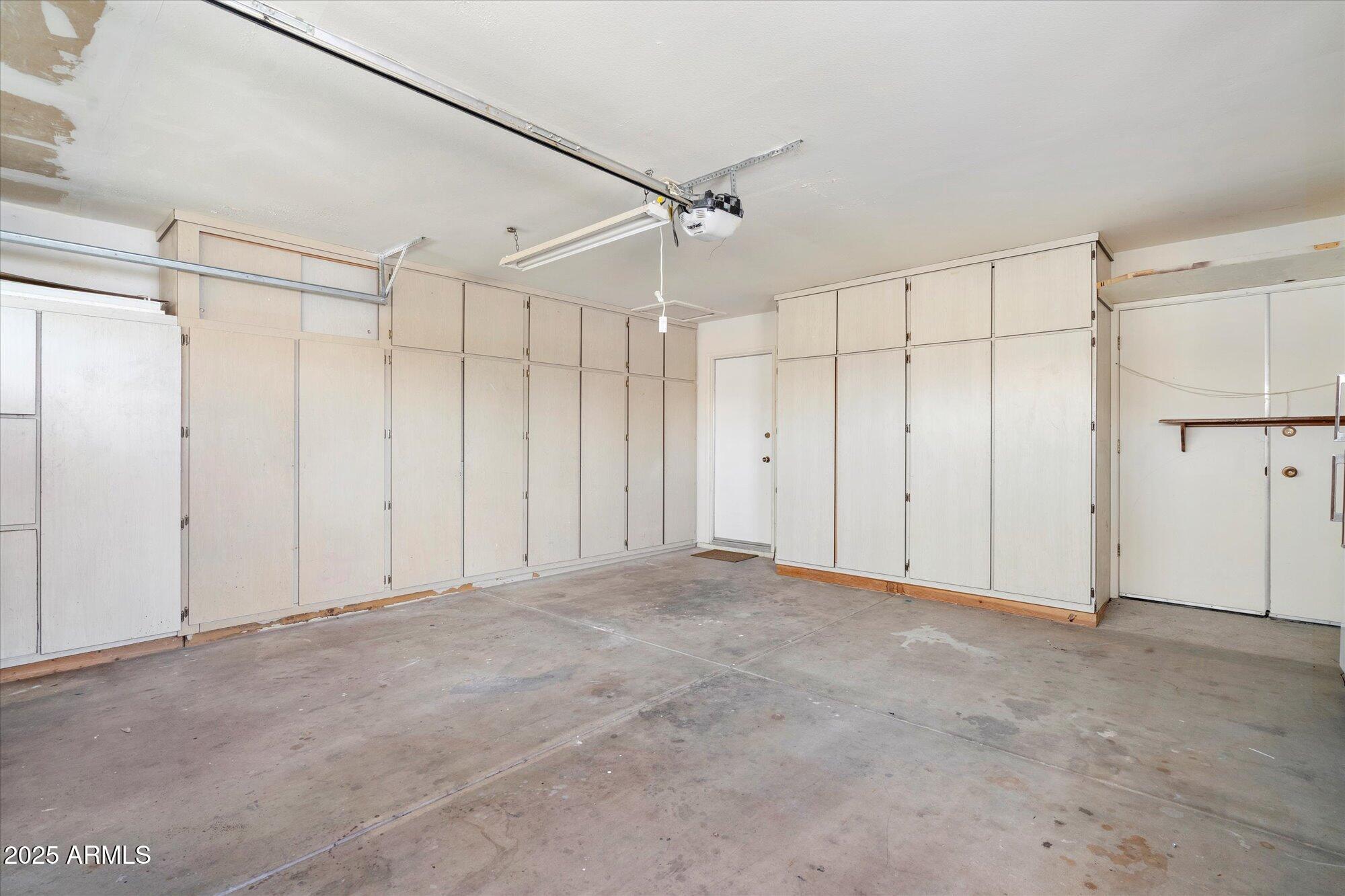 13637 W PYRACANTHA Drive