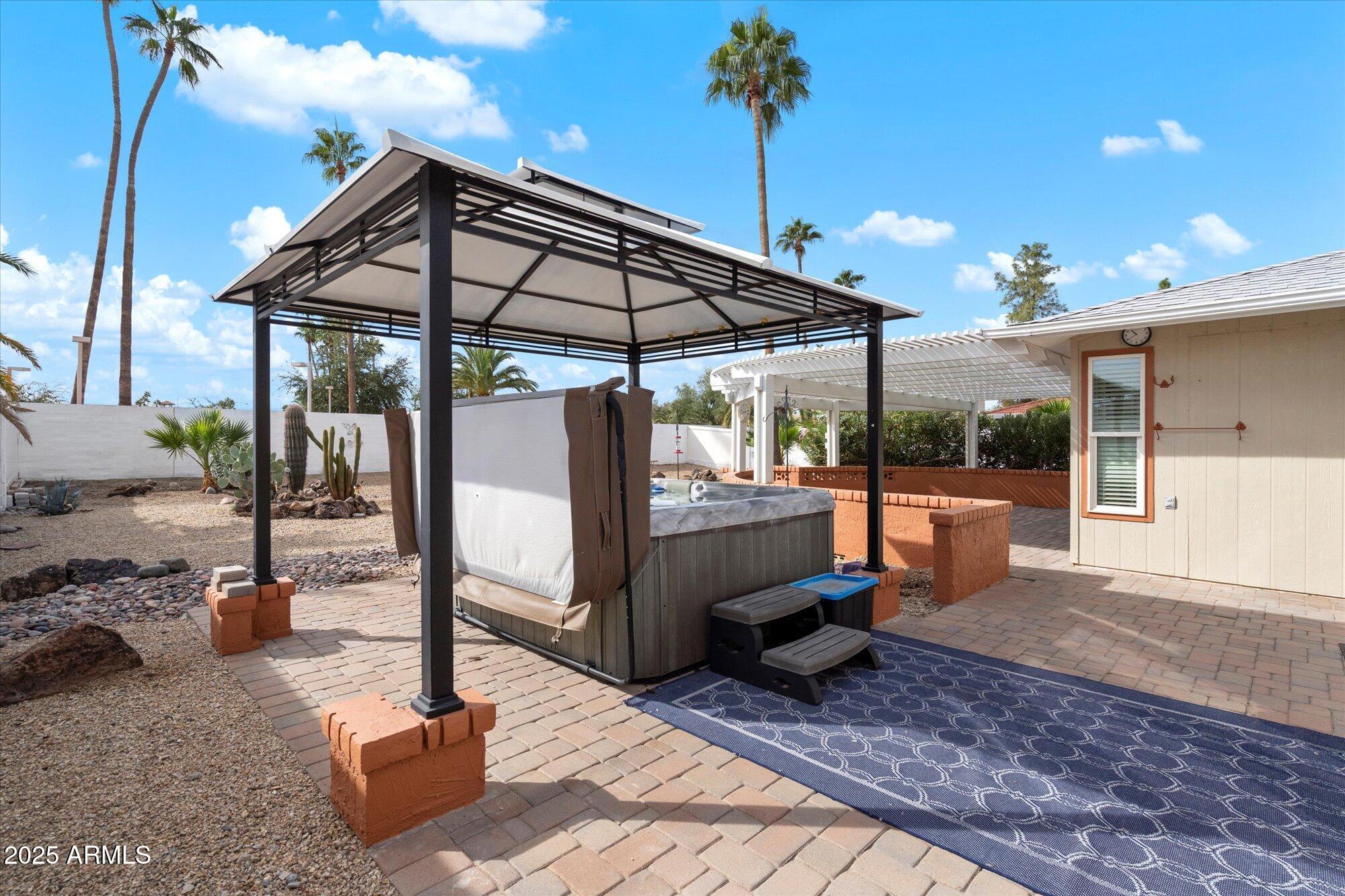 13637 W PYRACANTHA Drive