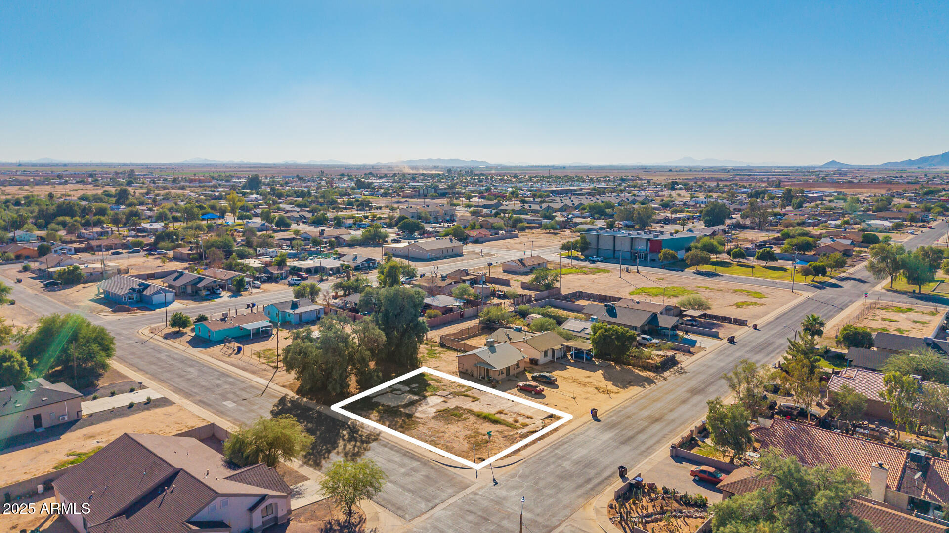 103 W Lincoln Avenue, 1