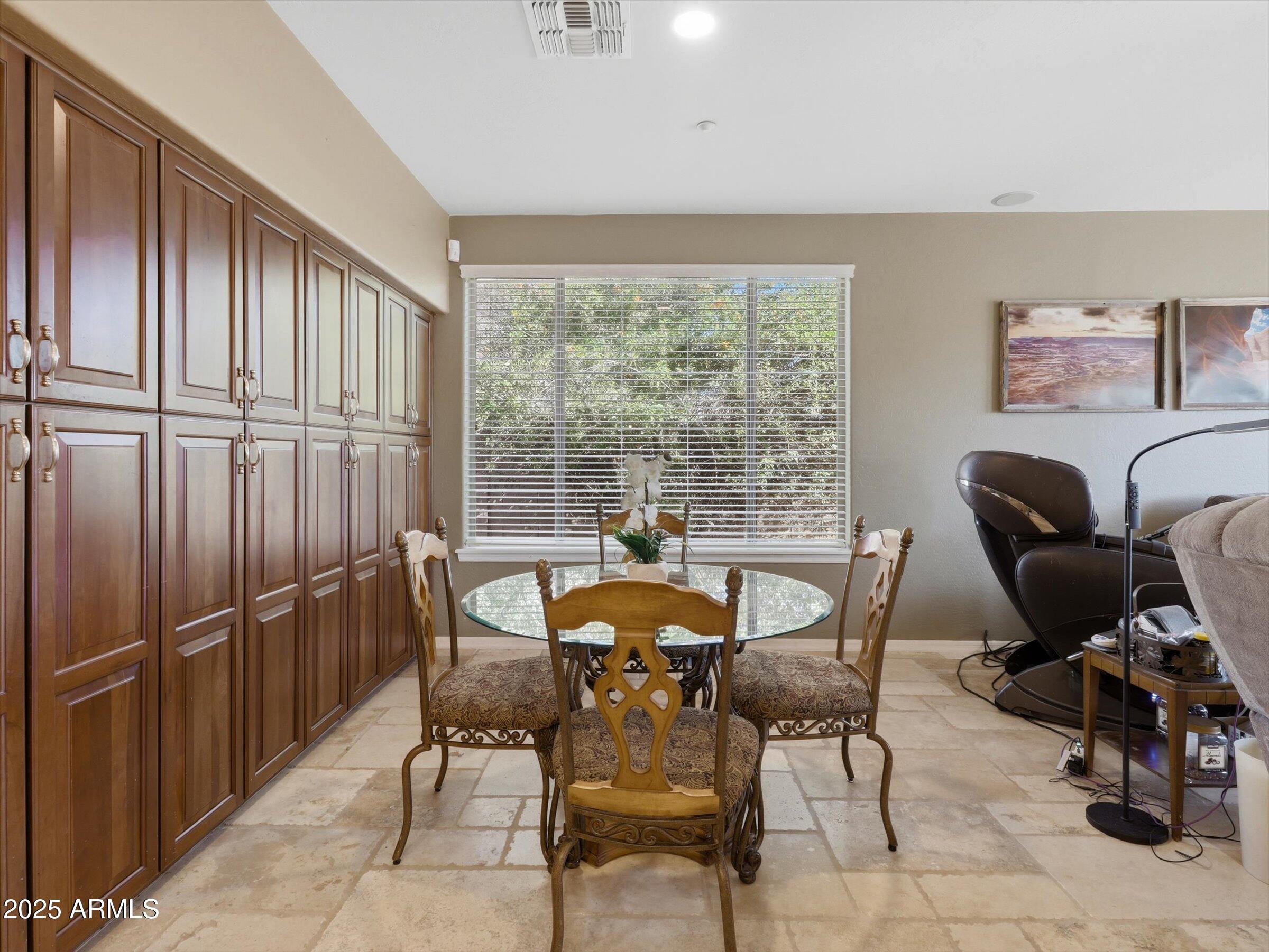 14469 W EDGEMONT Avenue