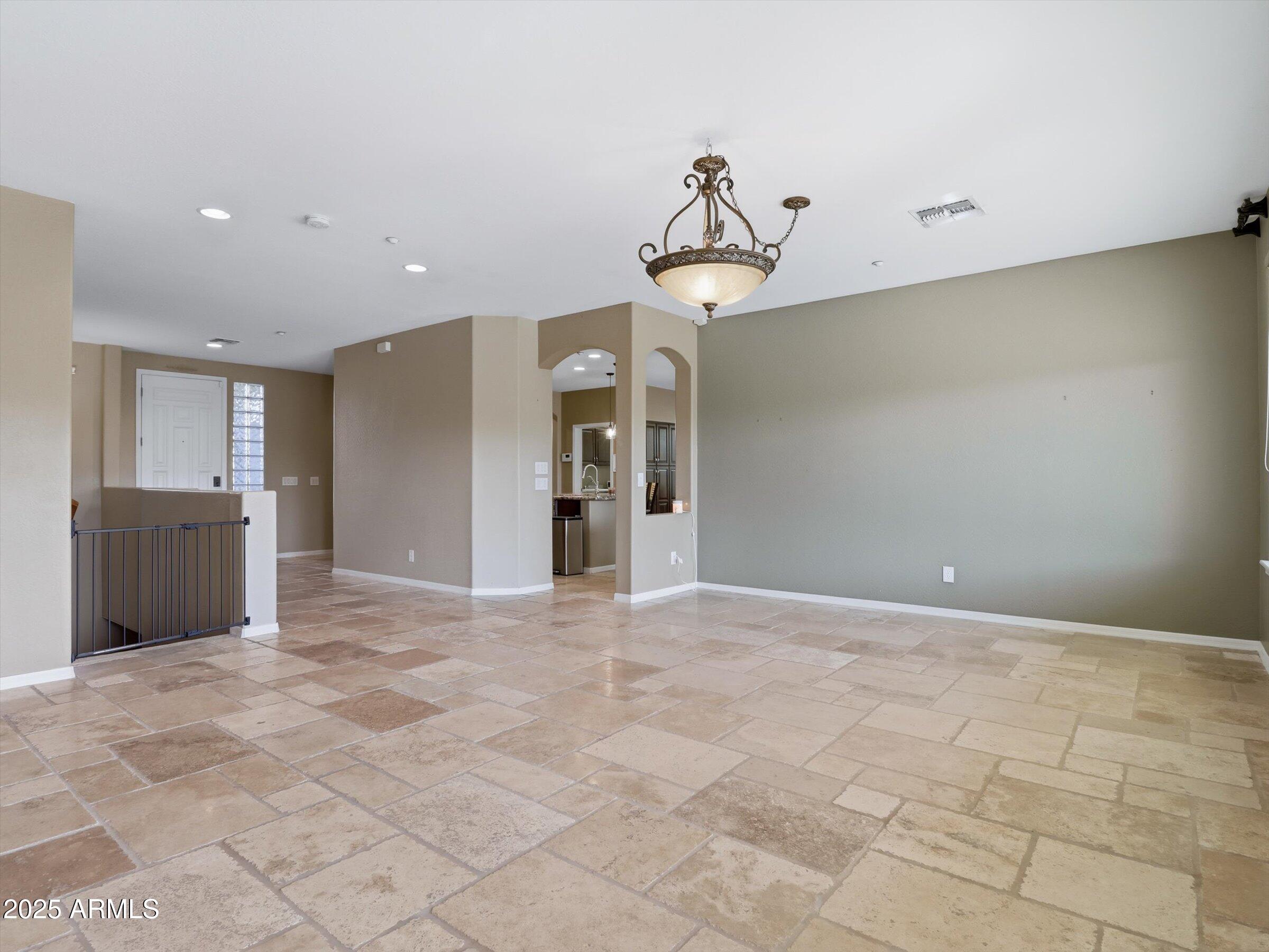 14469 W EDGEMONT Avenue