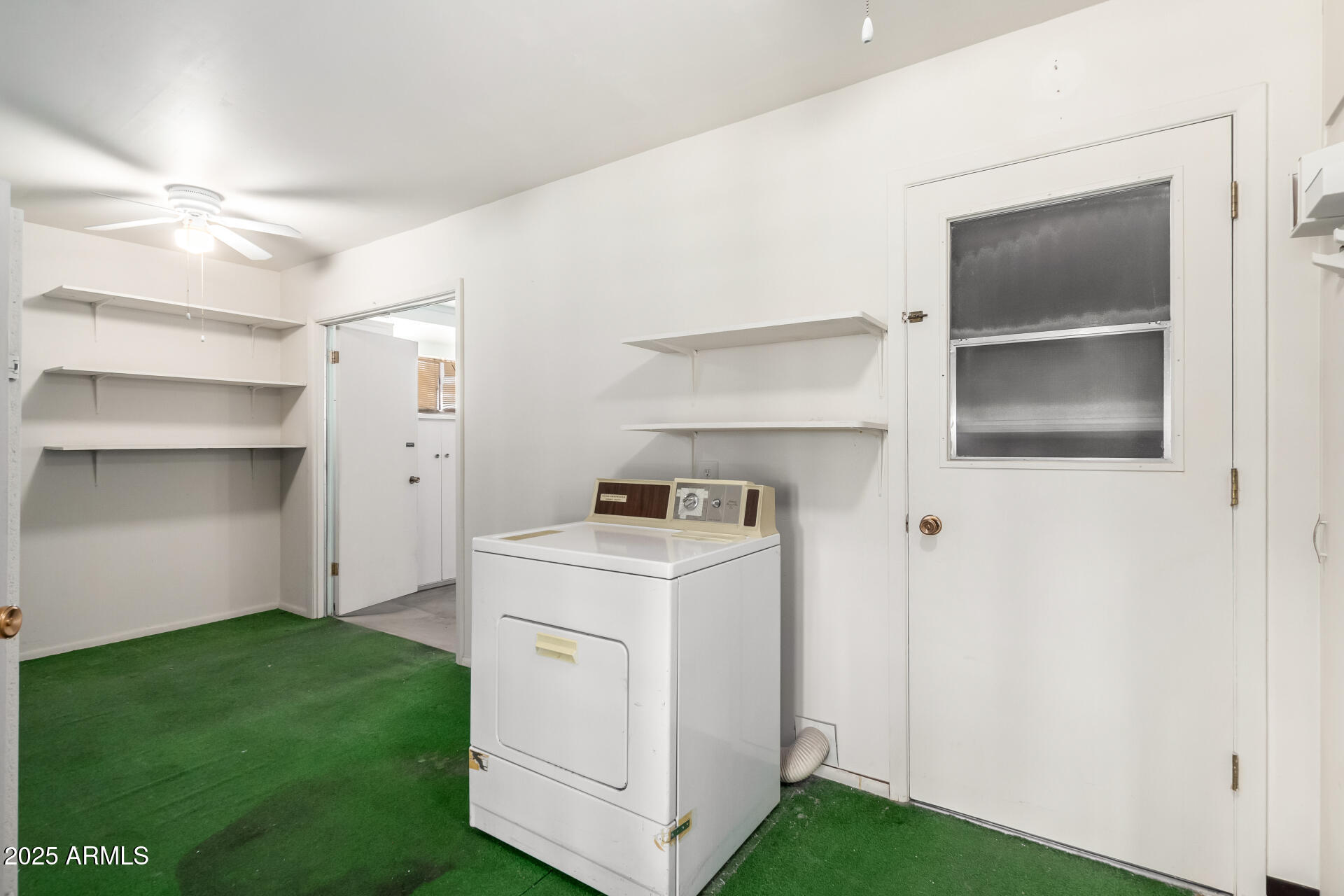 10319 W TWIN OAKS Drive