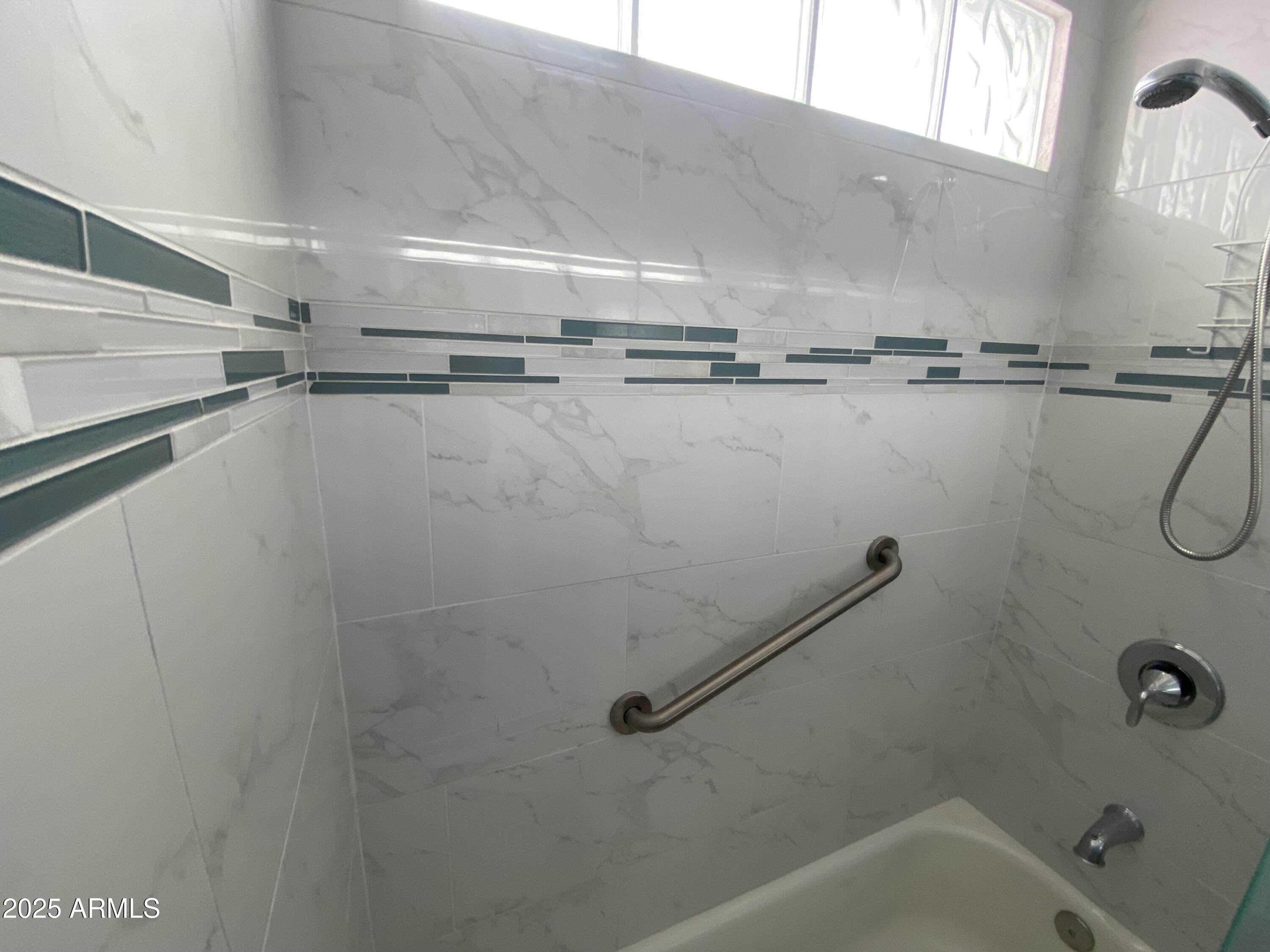 10319 W TWIN OAKS Drive