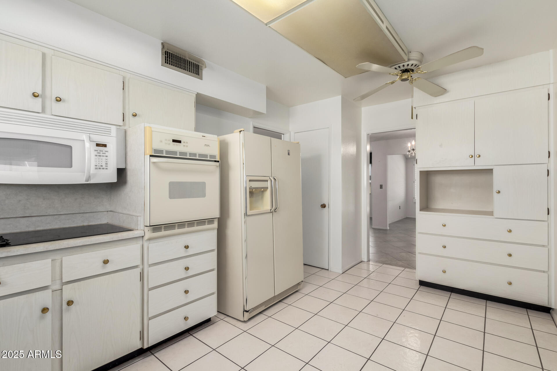 10319 W TWIN OAKS Drive