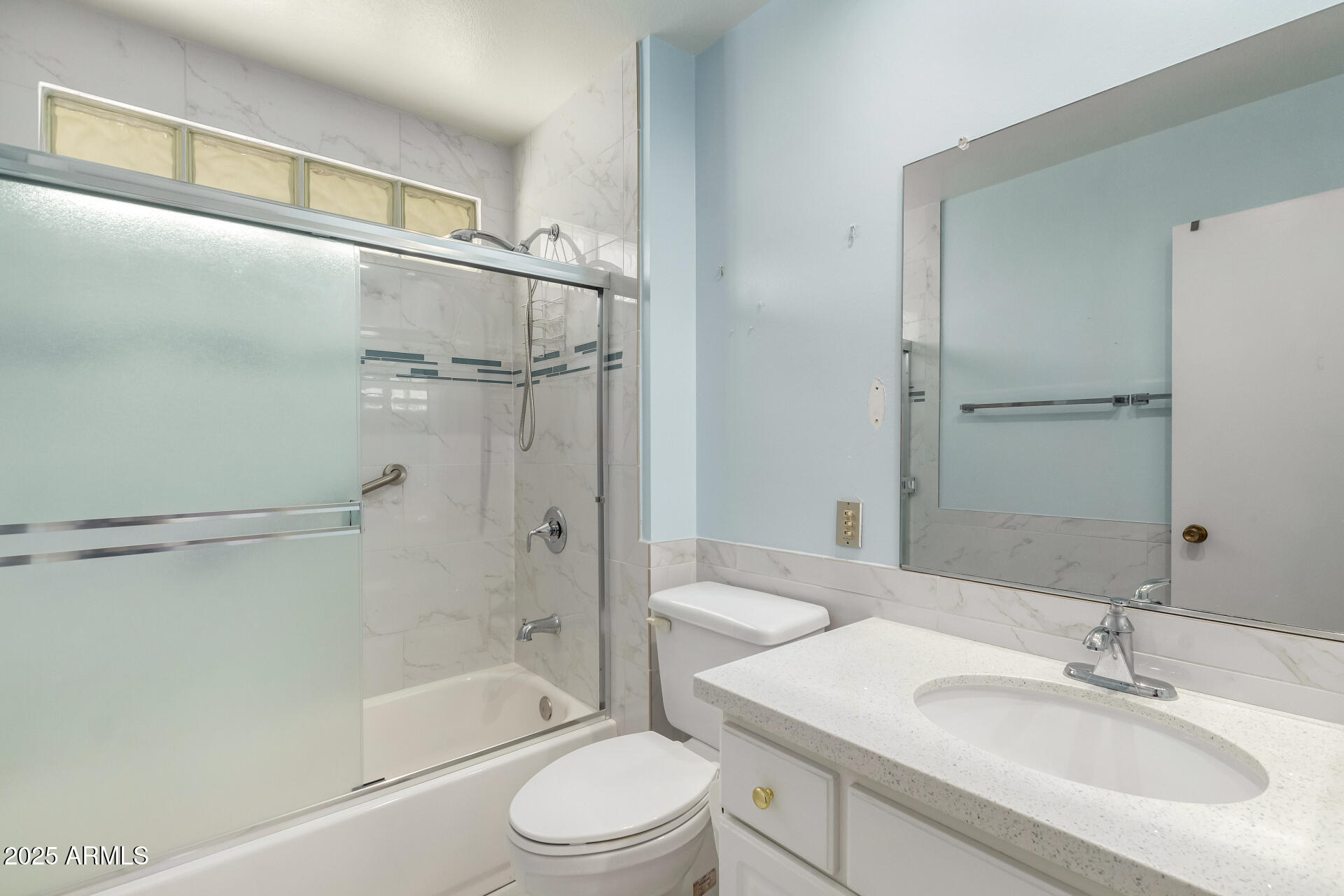 10319 W TWIN OAKS Drive